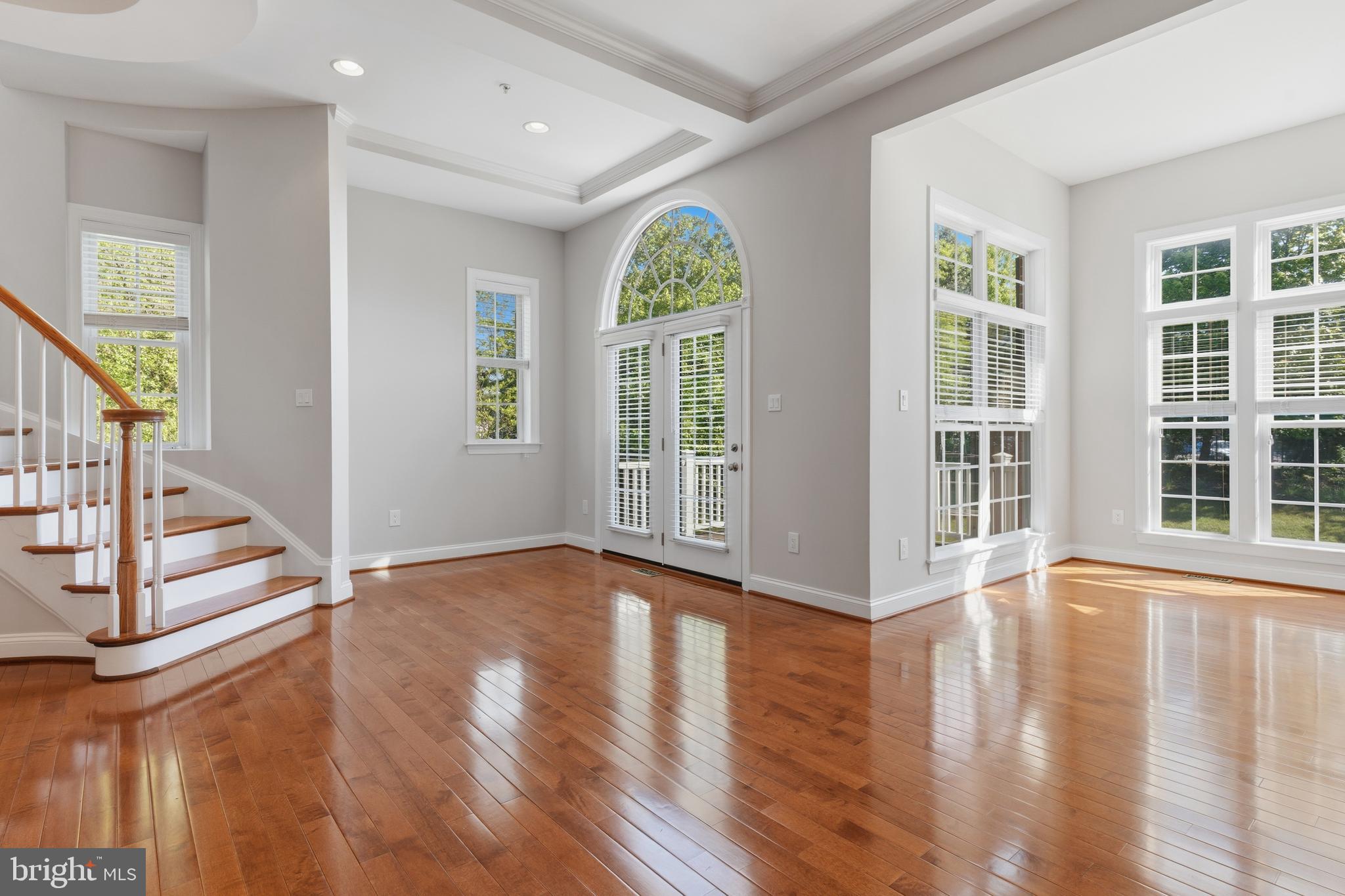 THE VINEYARDS OF ANNAPOLIS - Residential