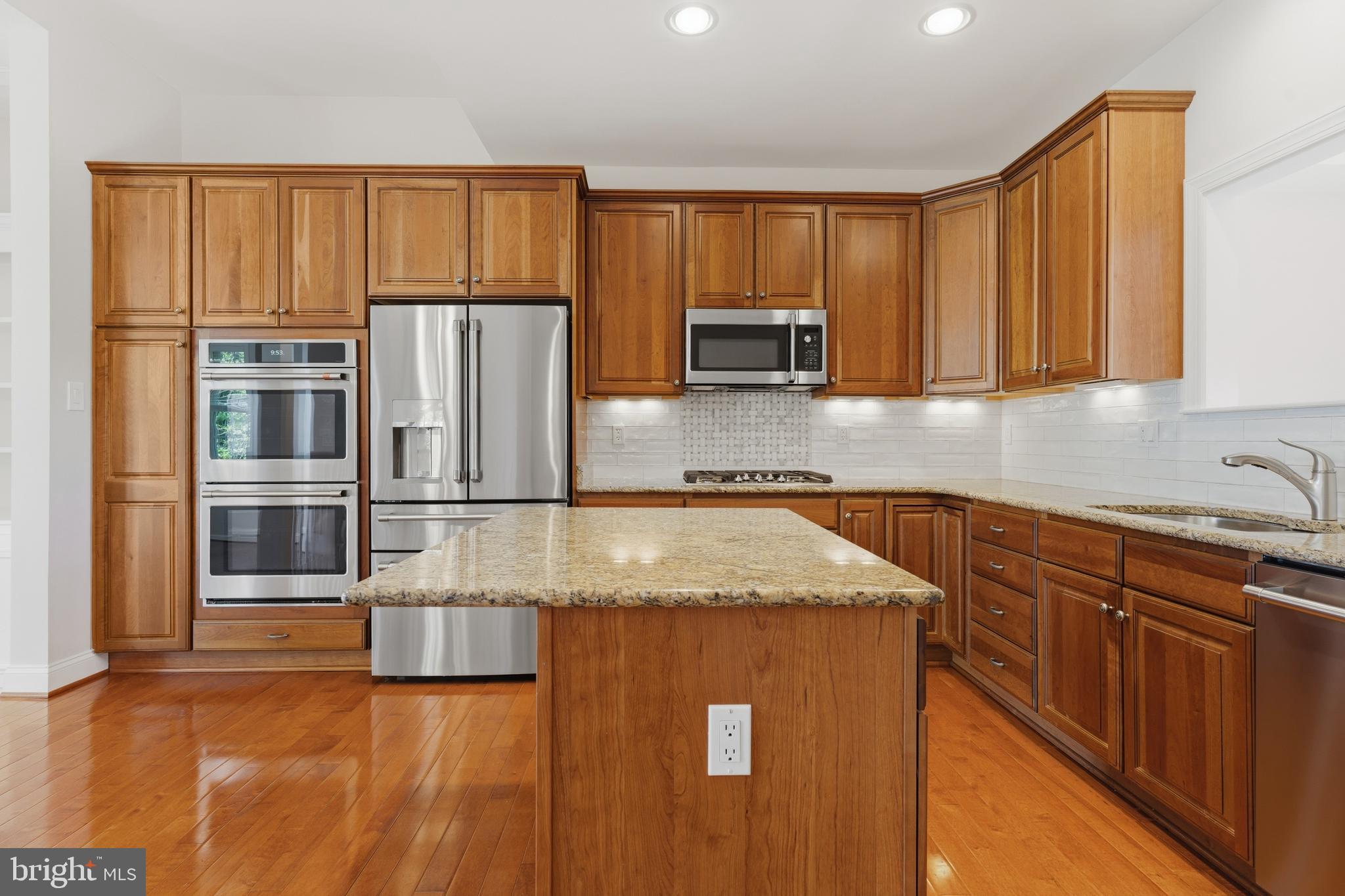 THE VINEYARDS OF ANNAPOLIS - Residential