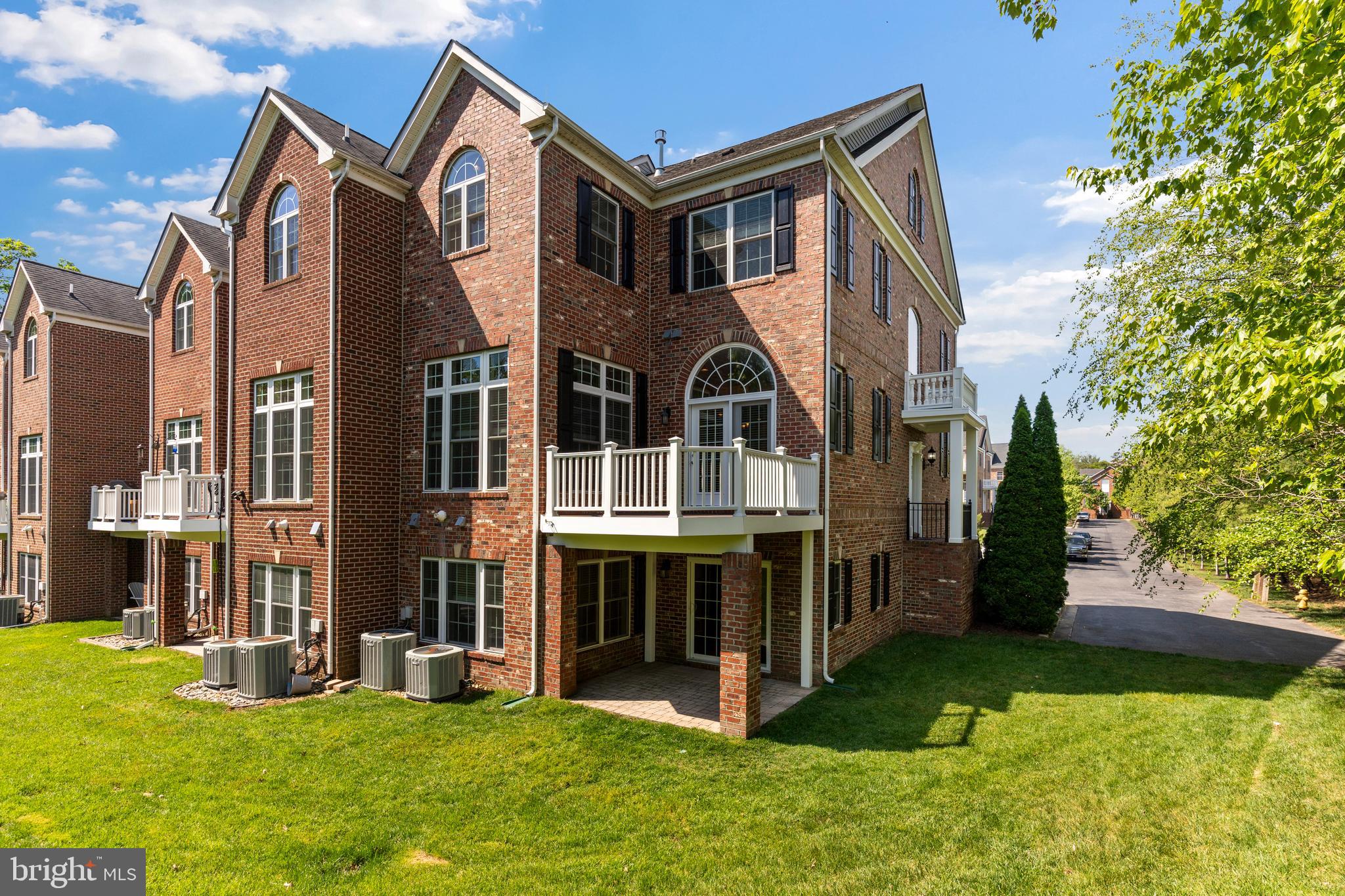 THE VINEYARDS OF ANNAPOLIS - Residential