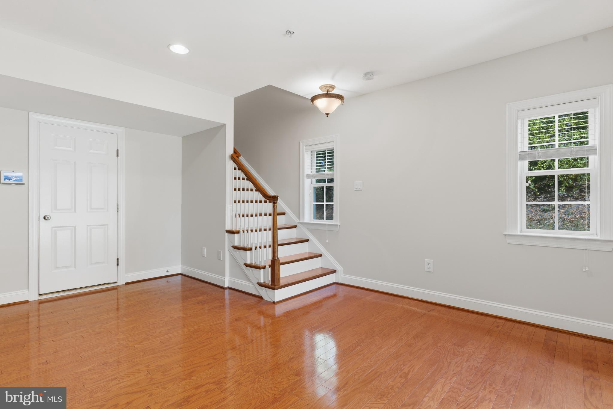 THE VINEYARDS OF ANNAPOLIS - Residential