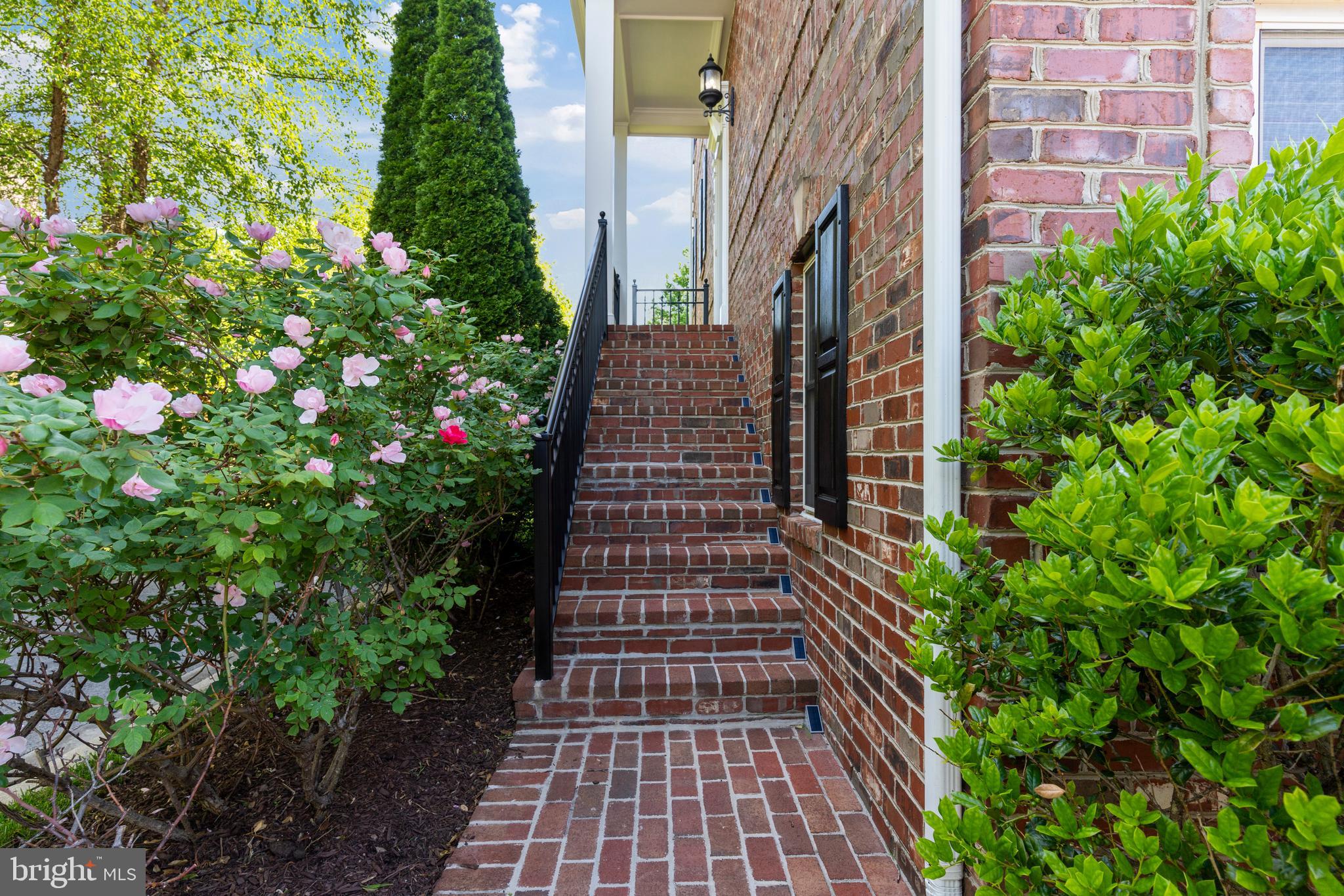 THE VINEYARDS OF ANNAPOLIS - Residential