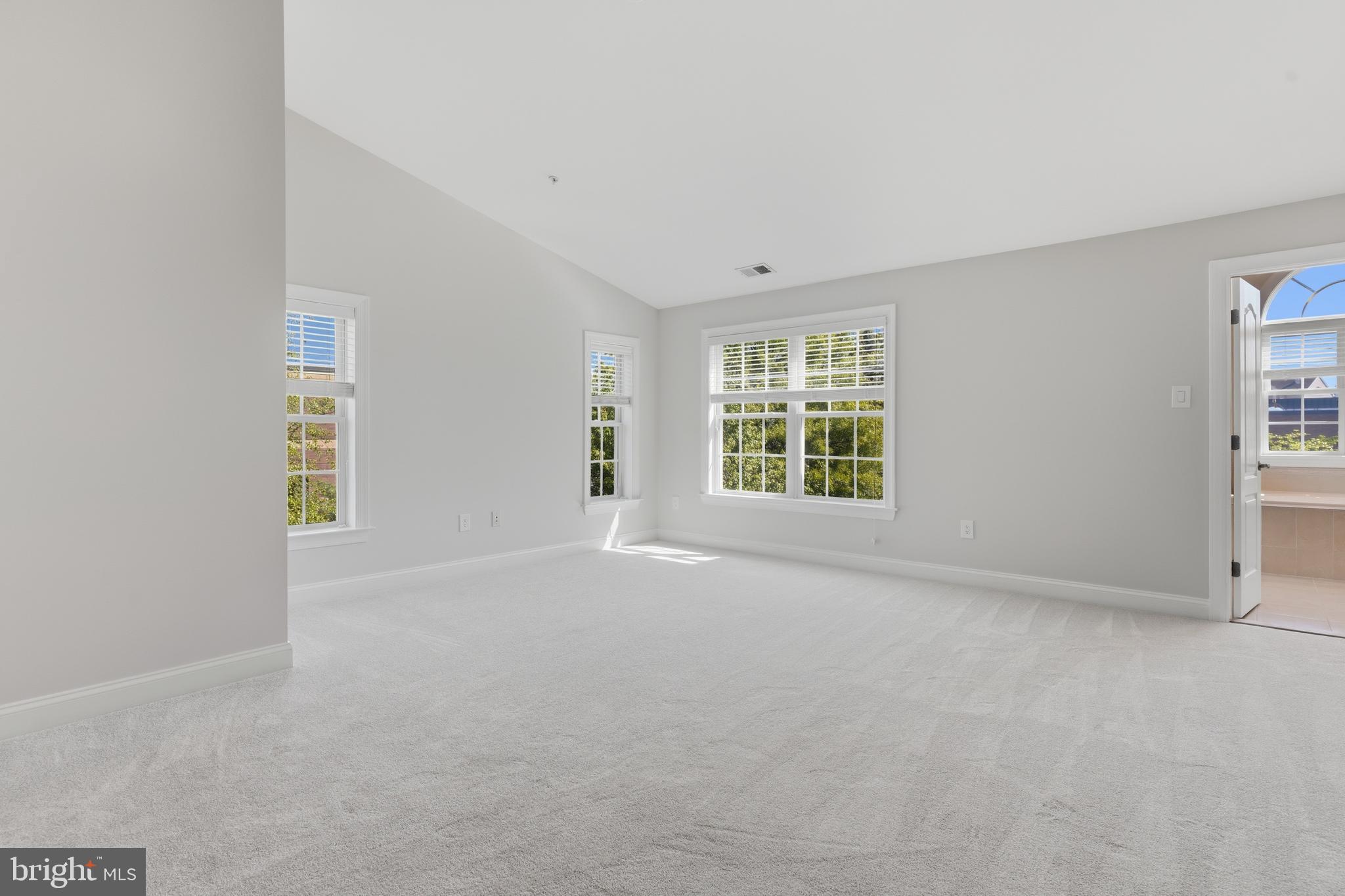THE VINEYARDS OF ANNAPOLIS - Residential