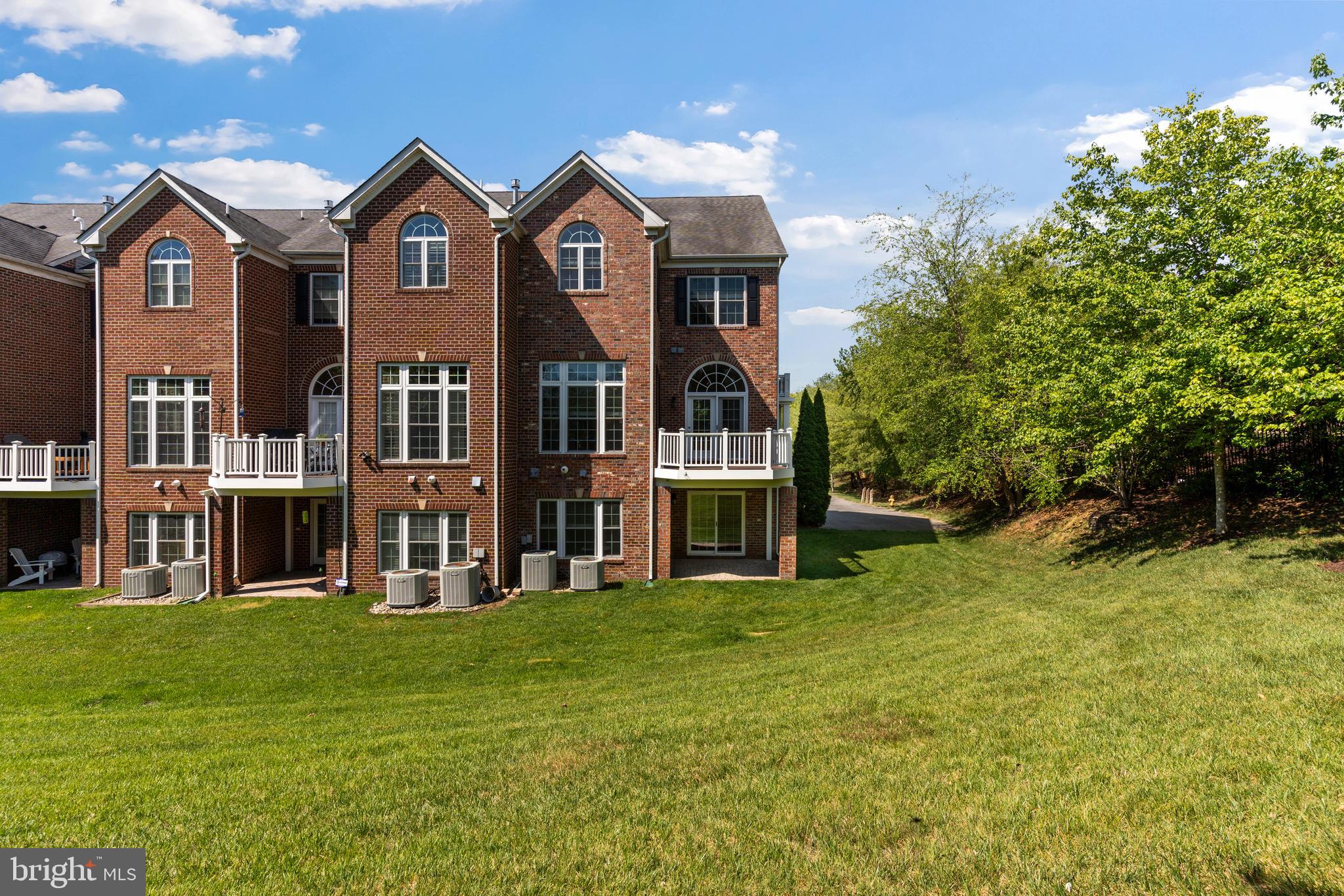 THE VINEYARDS OF ANNAPOLIS - Residential