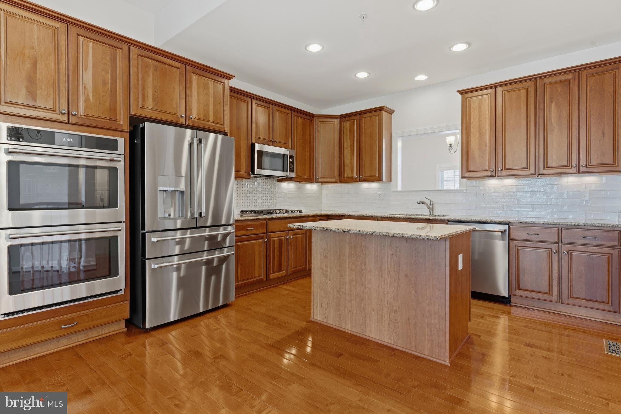 THE VINEYARDS OF ANNAPOLIS - Residential
