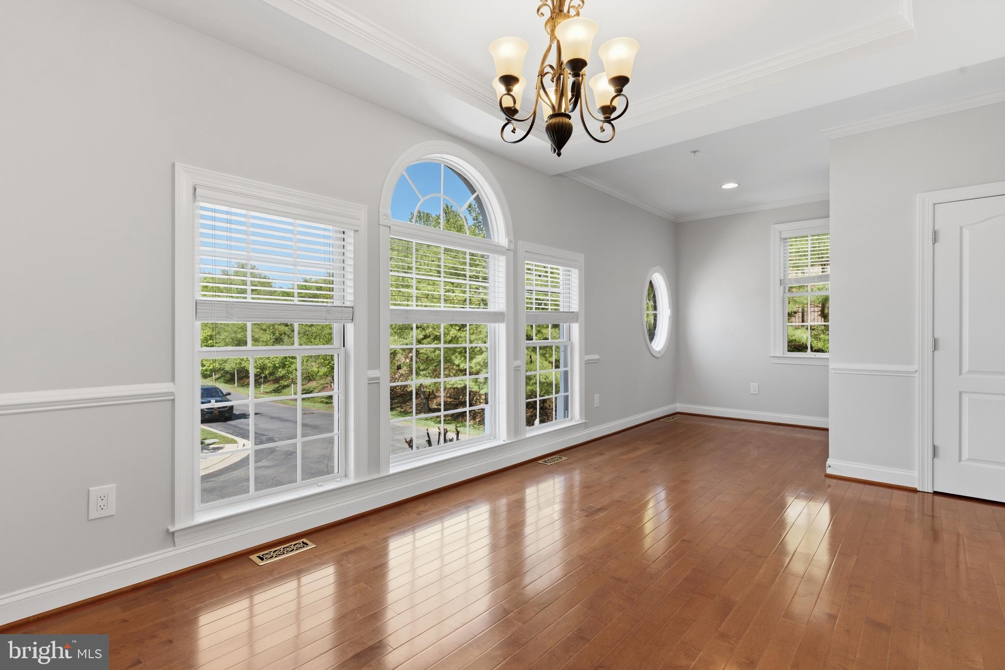 THE VINEYARDS OF ANNAPOLIS - Residential