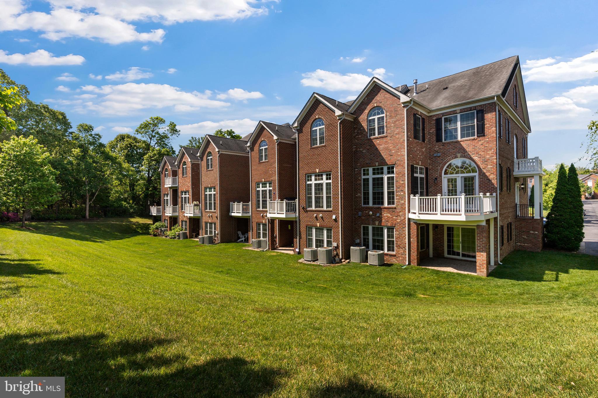 THE VINEYARDS OF ANNAPOLIS - Residential
