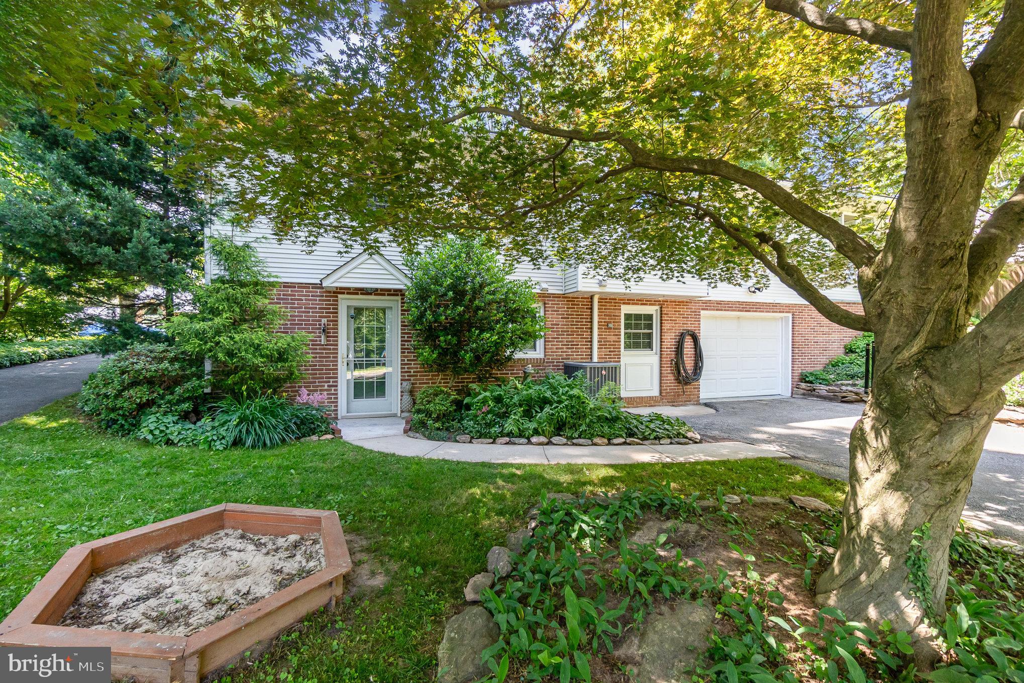 MORGAN PARK - Residential