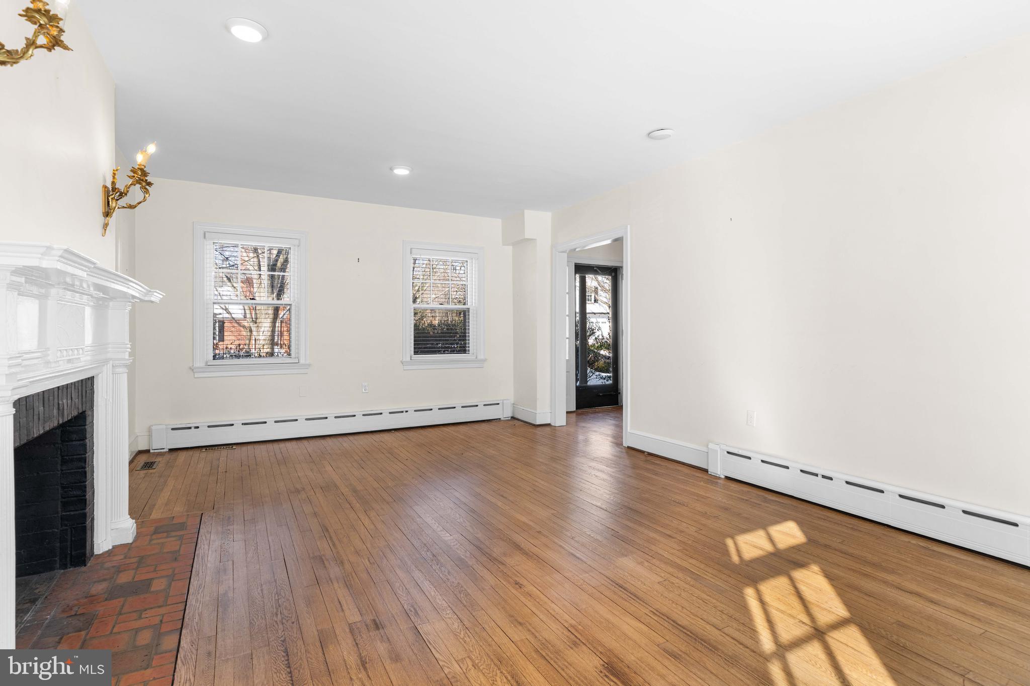 WAWASET PARK - Residential