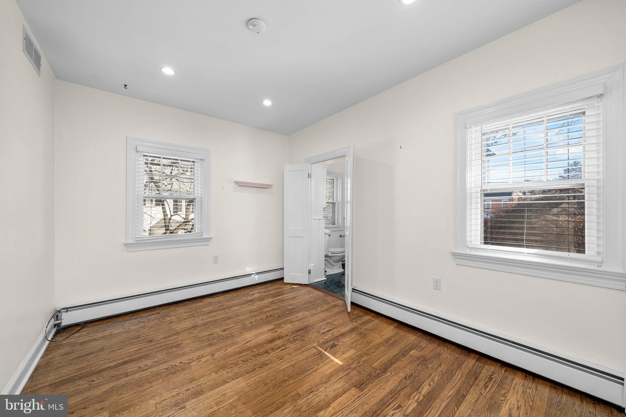 WAWASET PARK - Residential