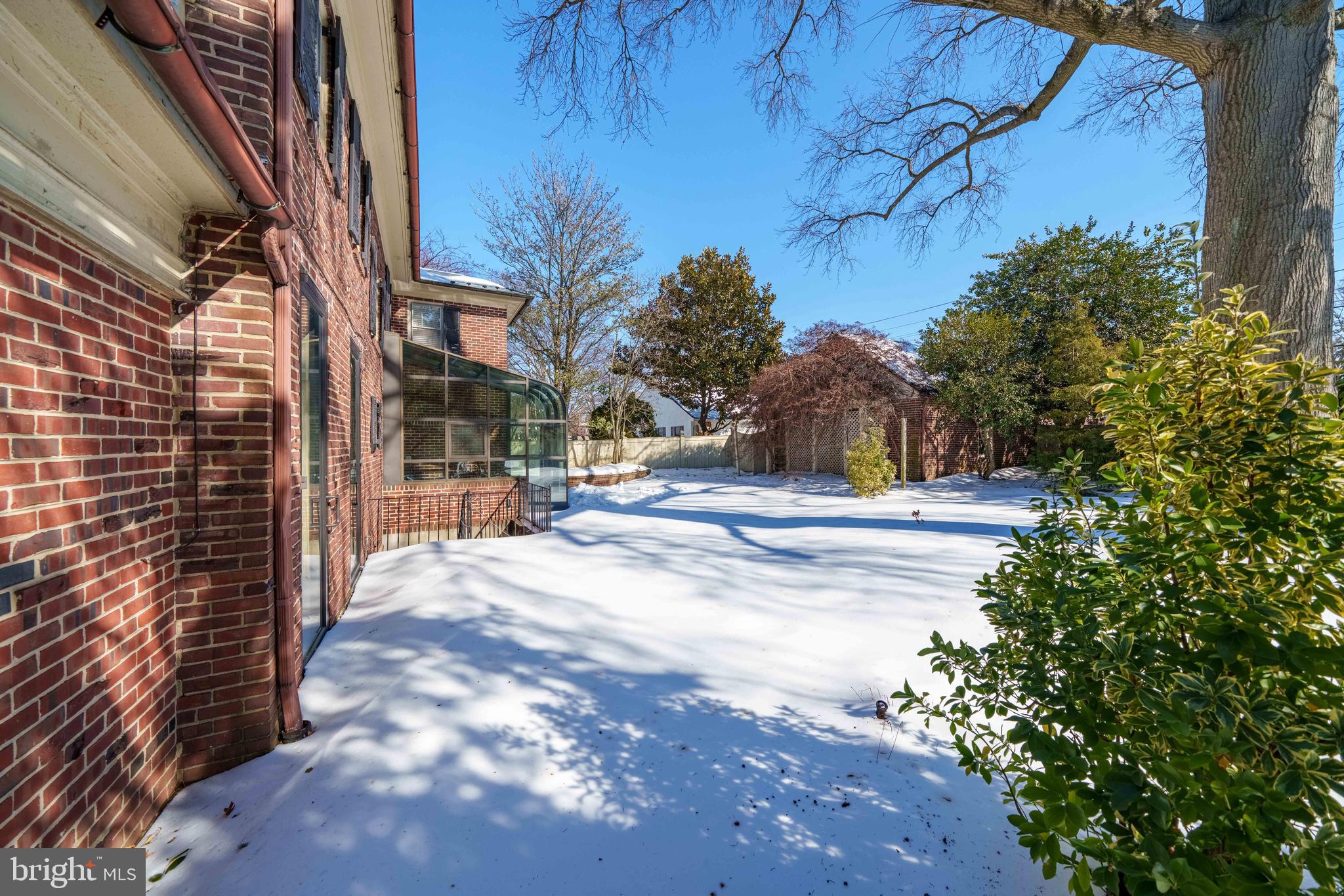 WAWASET PARK - Residential