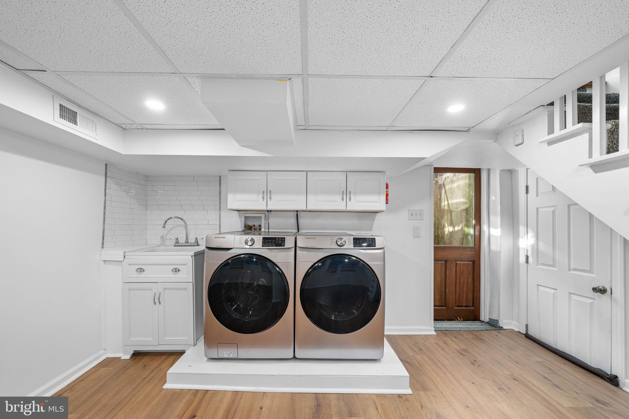 WAWASET PARK - Residential