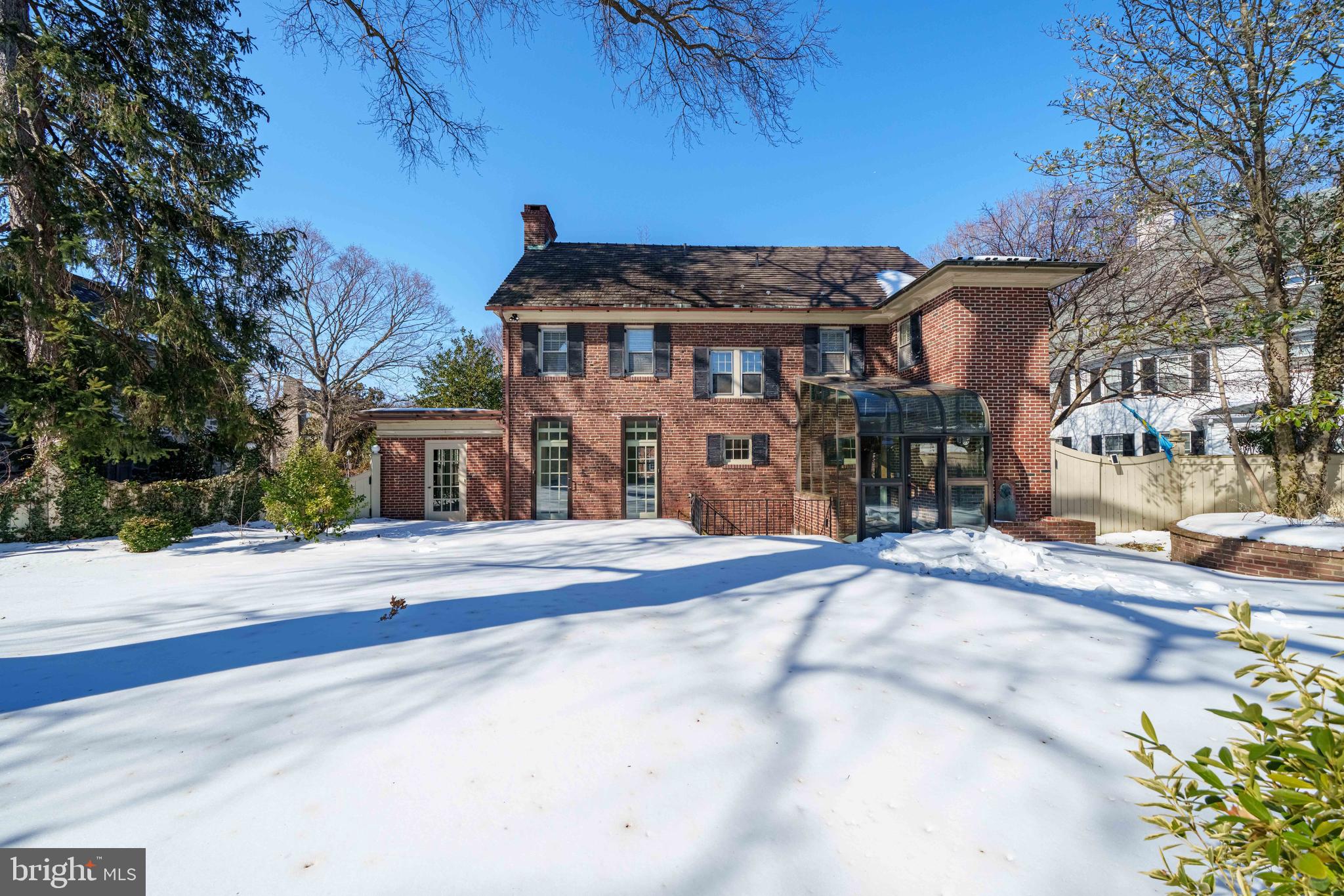 WAWASET PARK - Residential