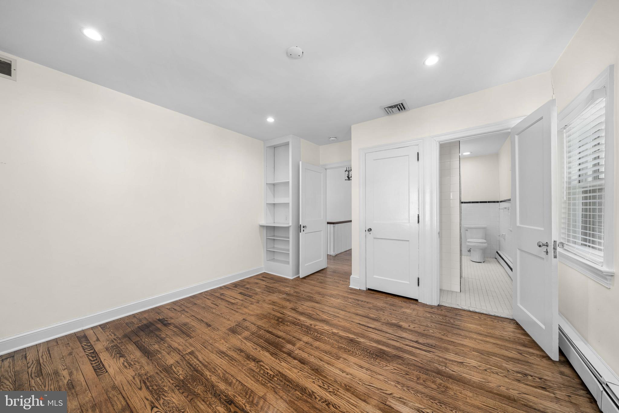 WAWASET PARK - Residential