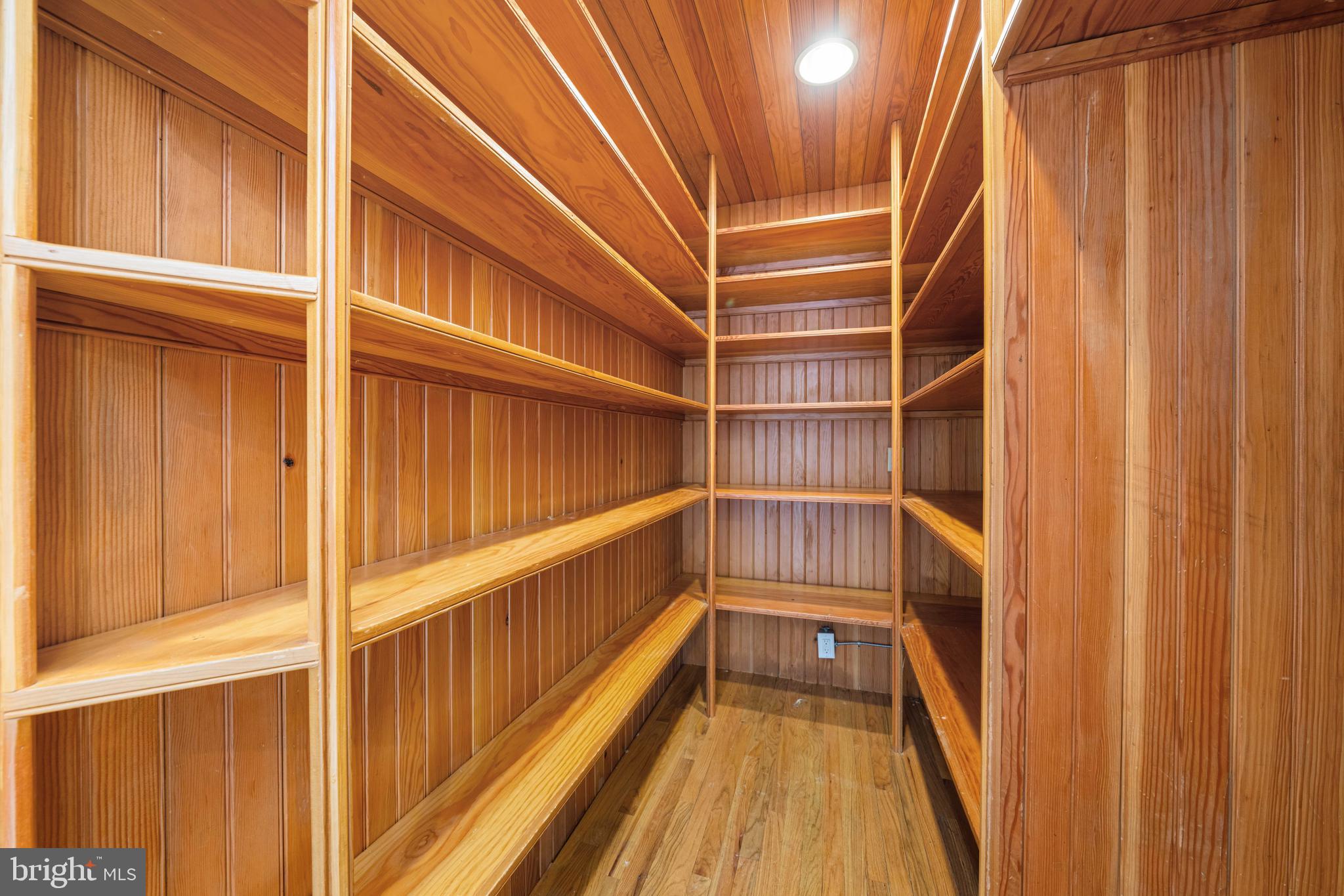 WAWASET PARK - Residential