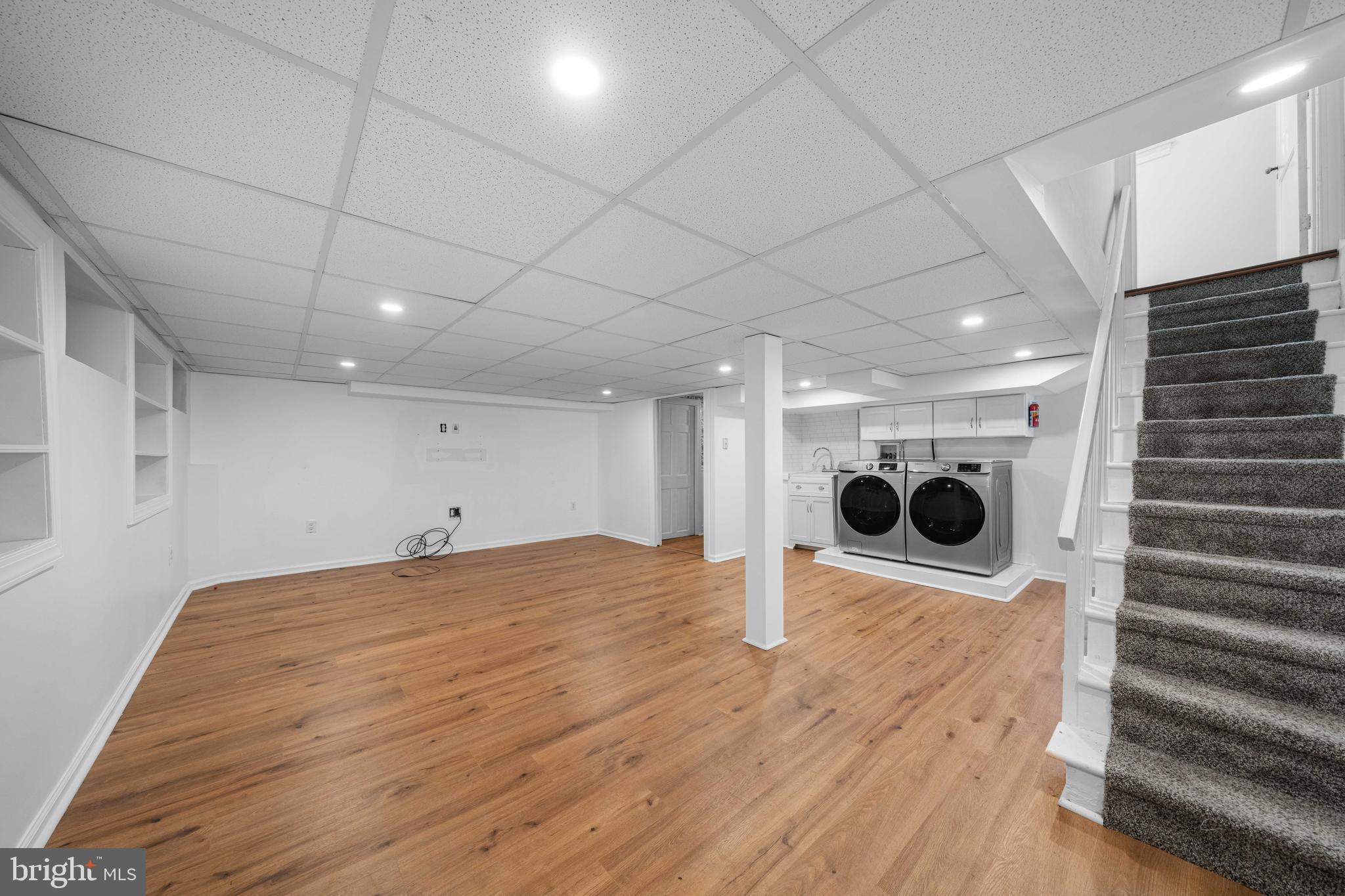 WAWASET PARK - Residential