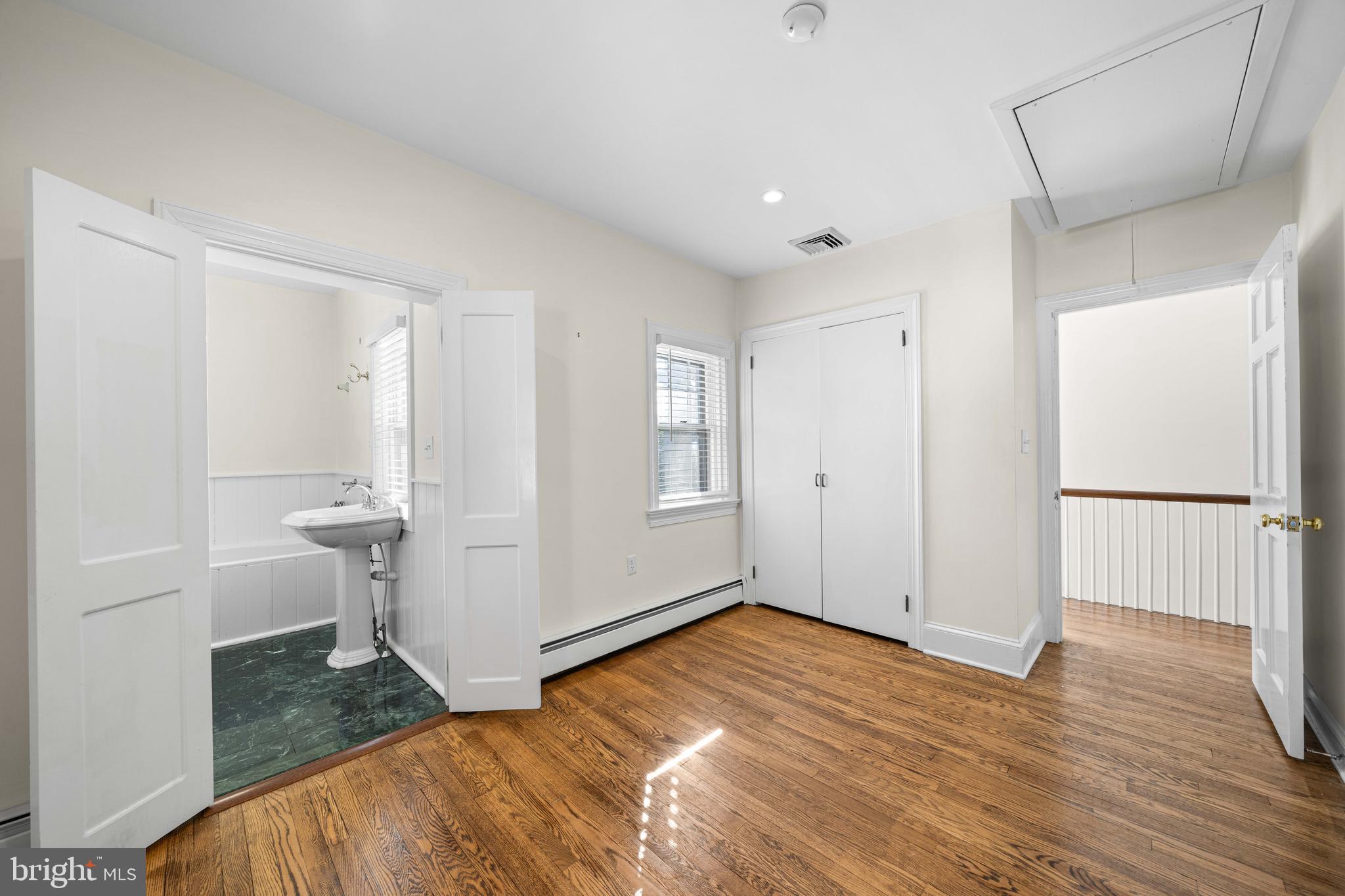 WAWASET PARK - Residential