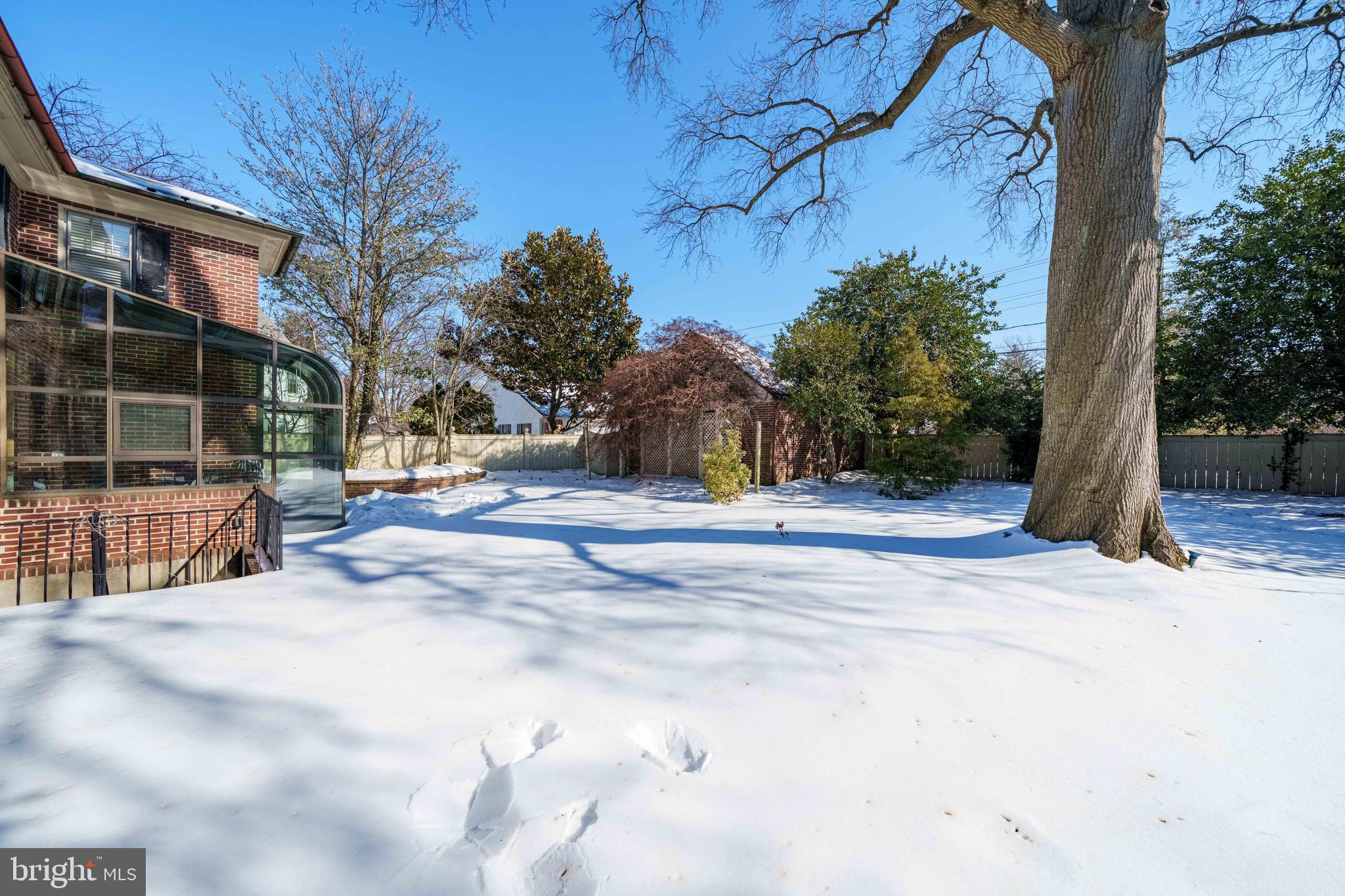 WAWASET PARK - Residential