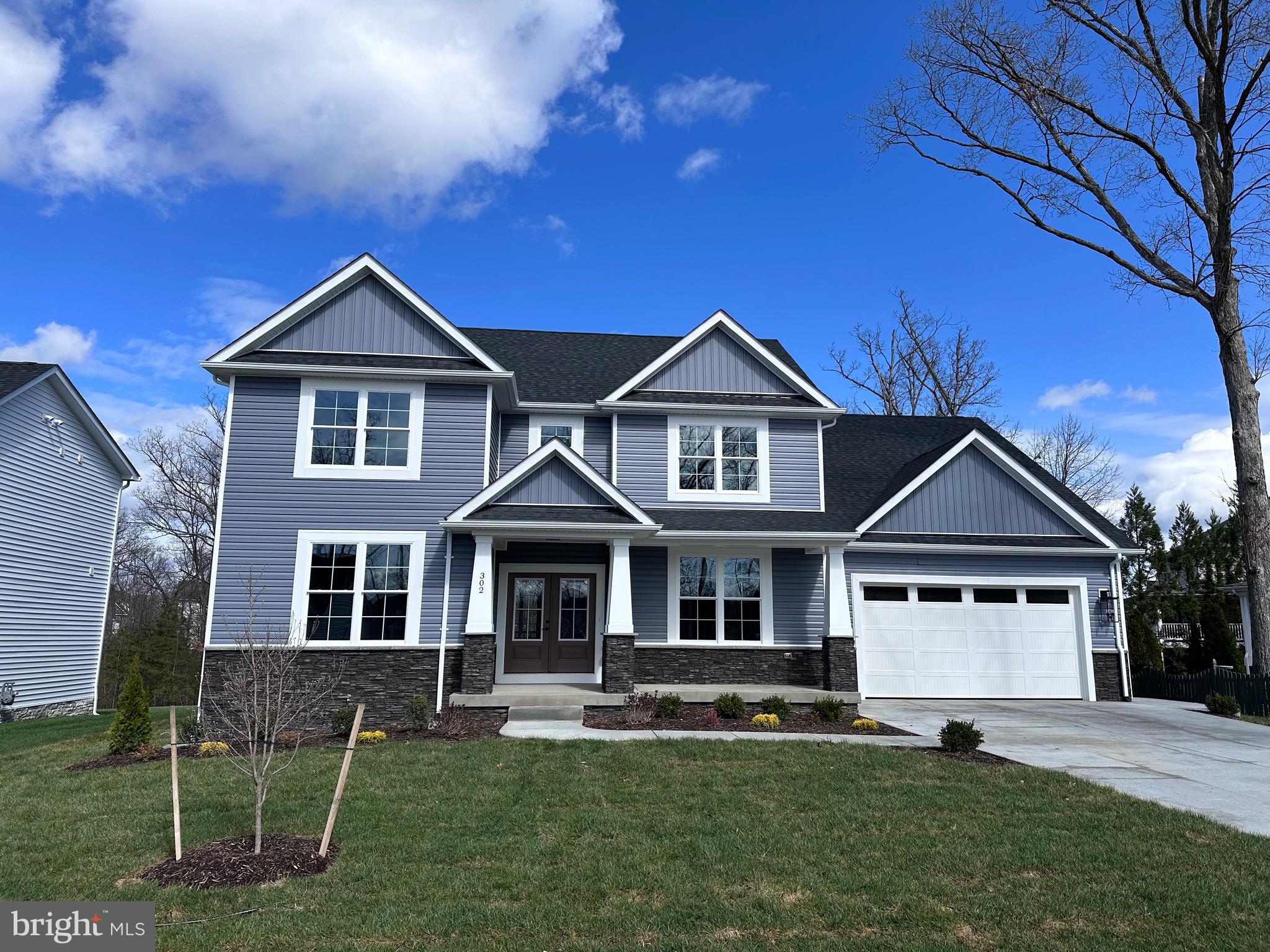 RAVEN POINTE - Residential