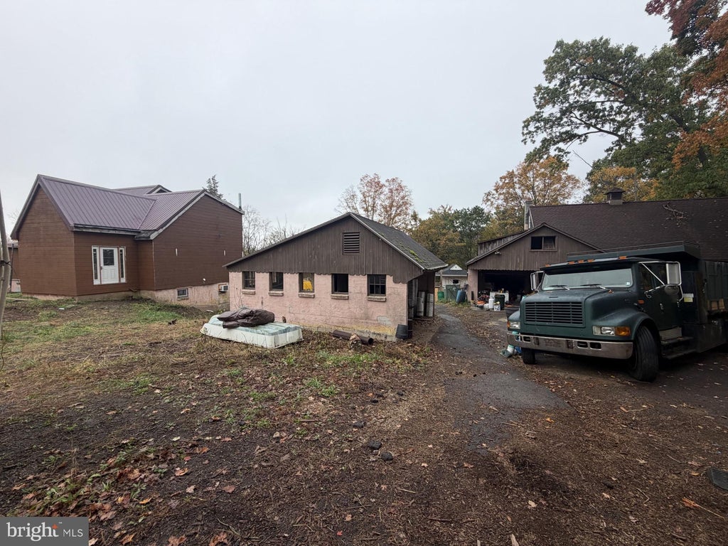 Photo of 1475 Snell Road, POTTSTOWN, PA 19464 (MLS # PAMC2198372)