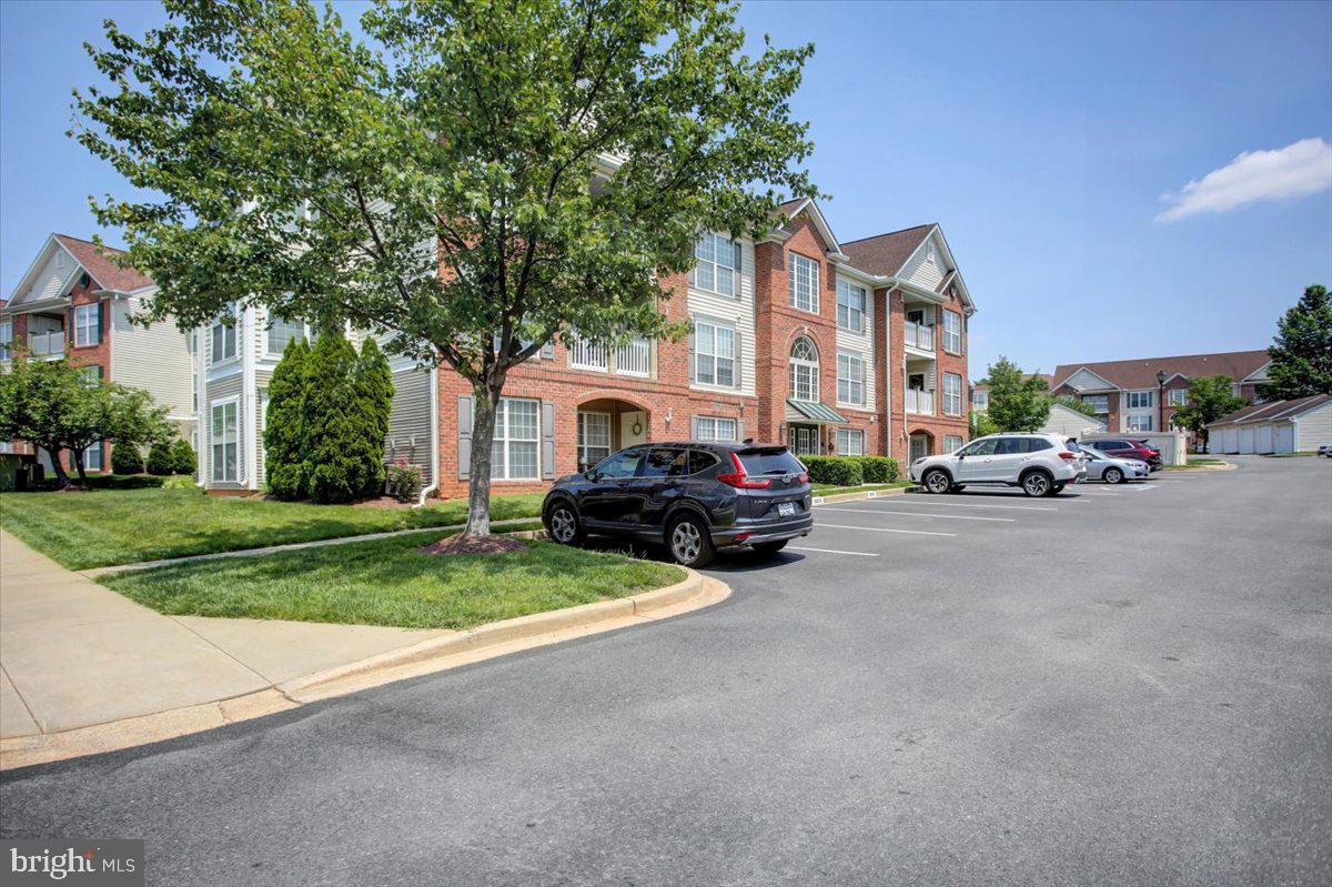 2100 YATES DRIVE 6 1A