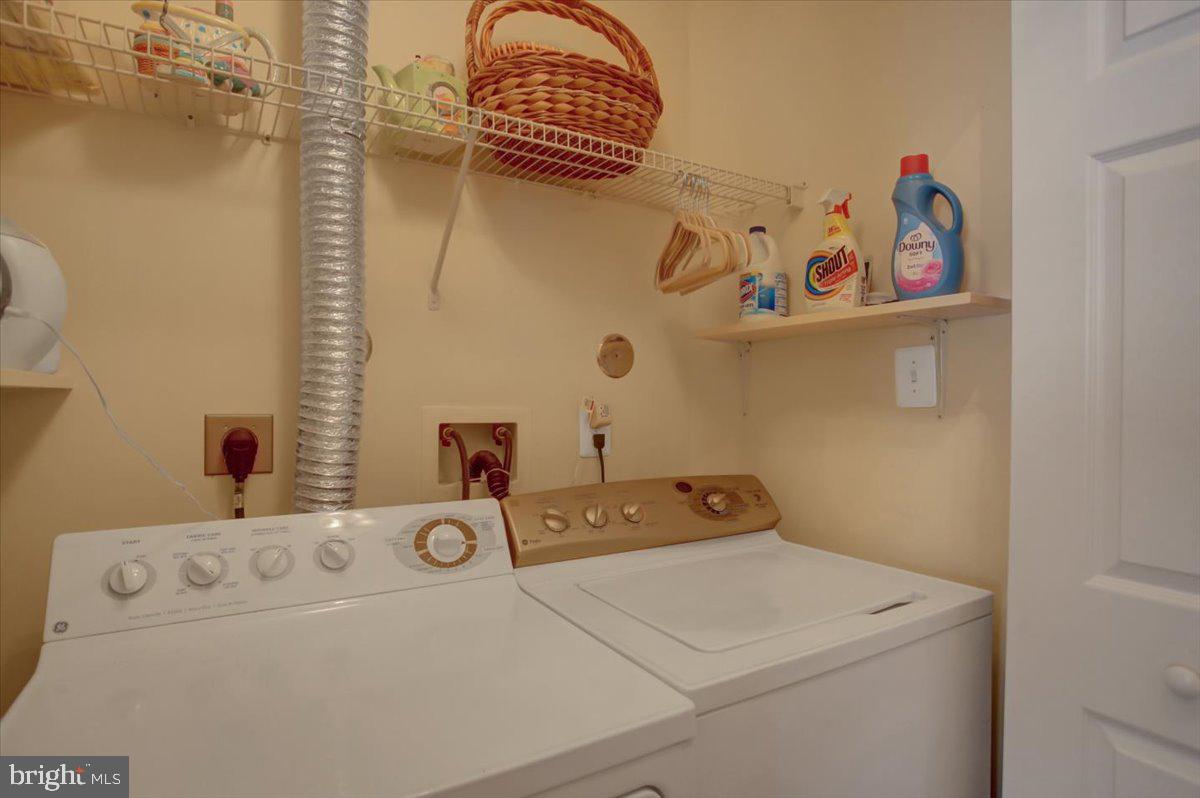 RIDGEVIEW - Residential