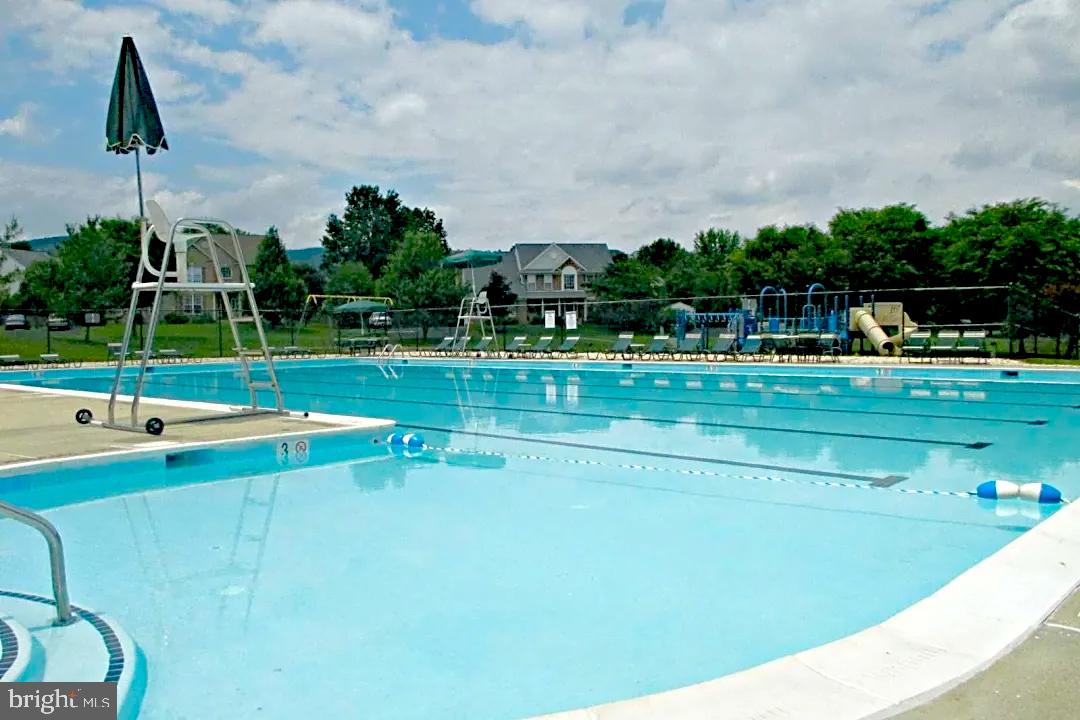 RIDGEVIEW - Residential