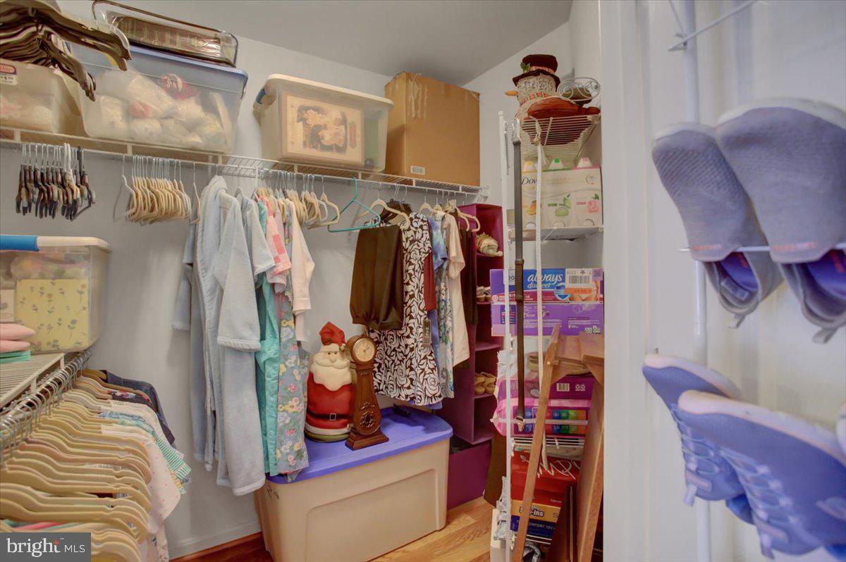 RIDGEVIEW - Residential