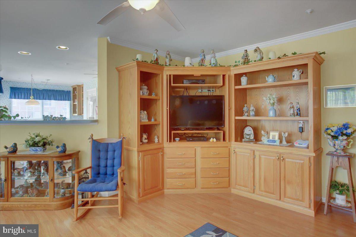 RIDGEVIEW - Residential