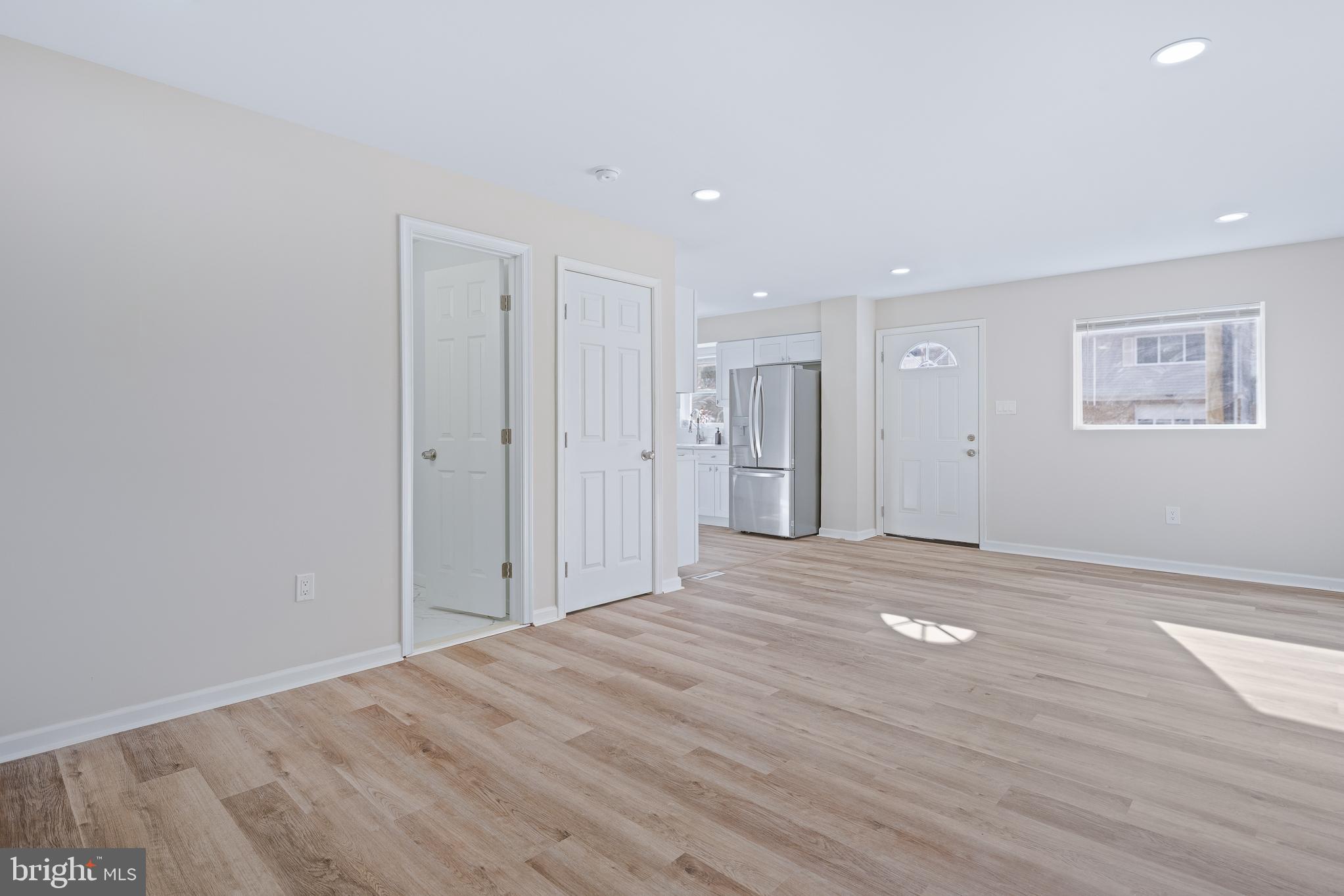 COLUMBIA HIGHLANDS - Residential