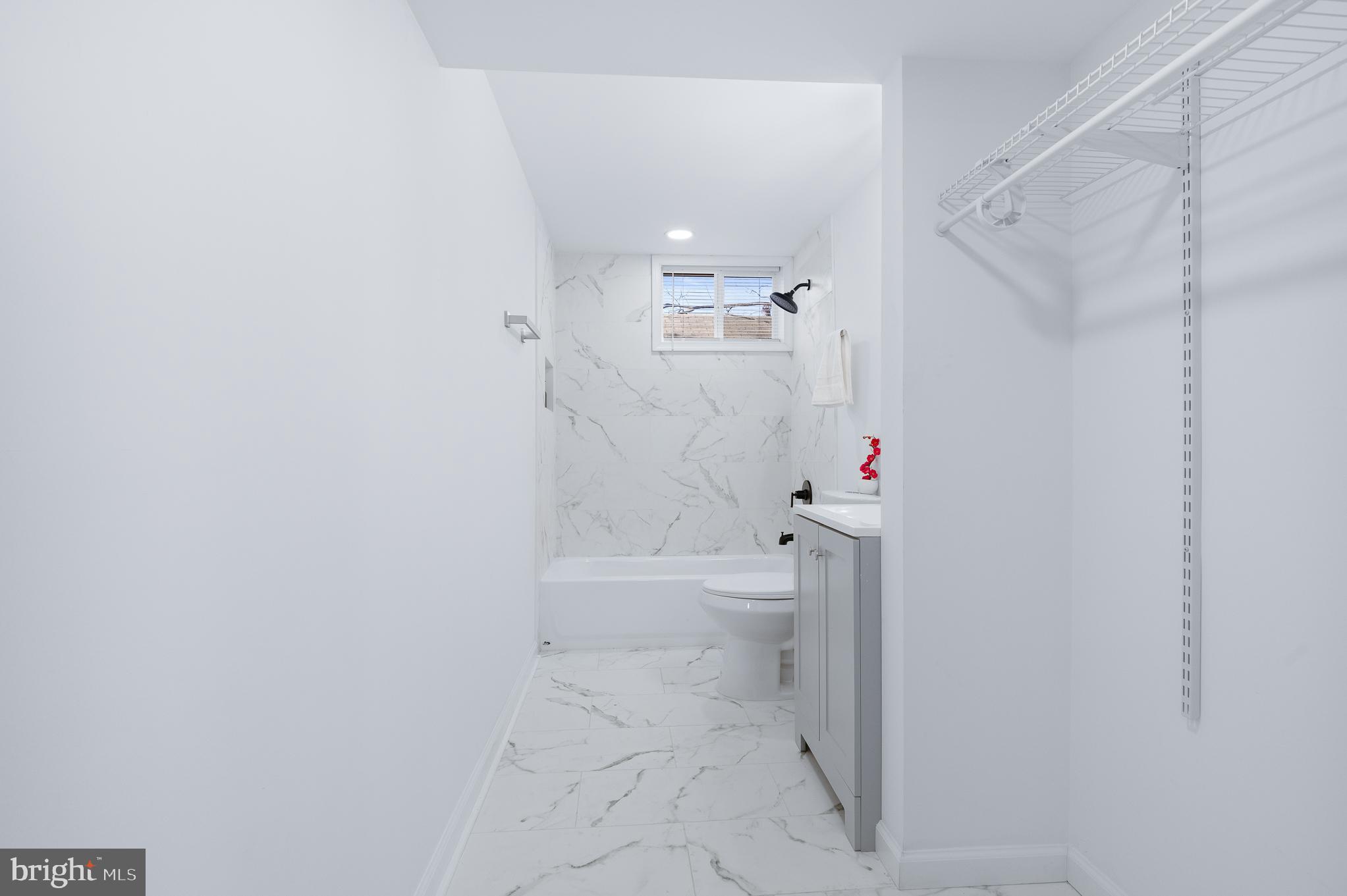 COLUMBIA HIGHLANDS - Residential