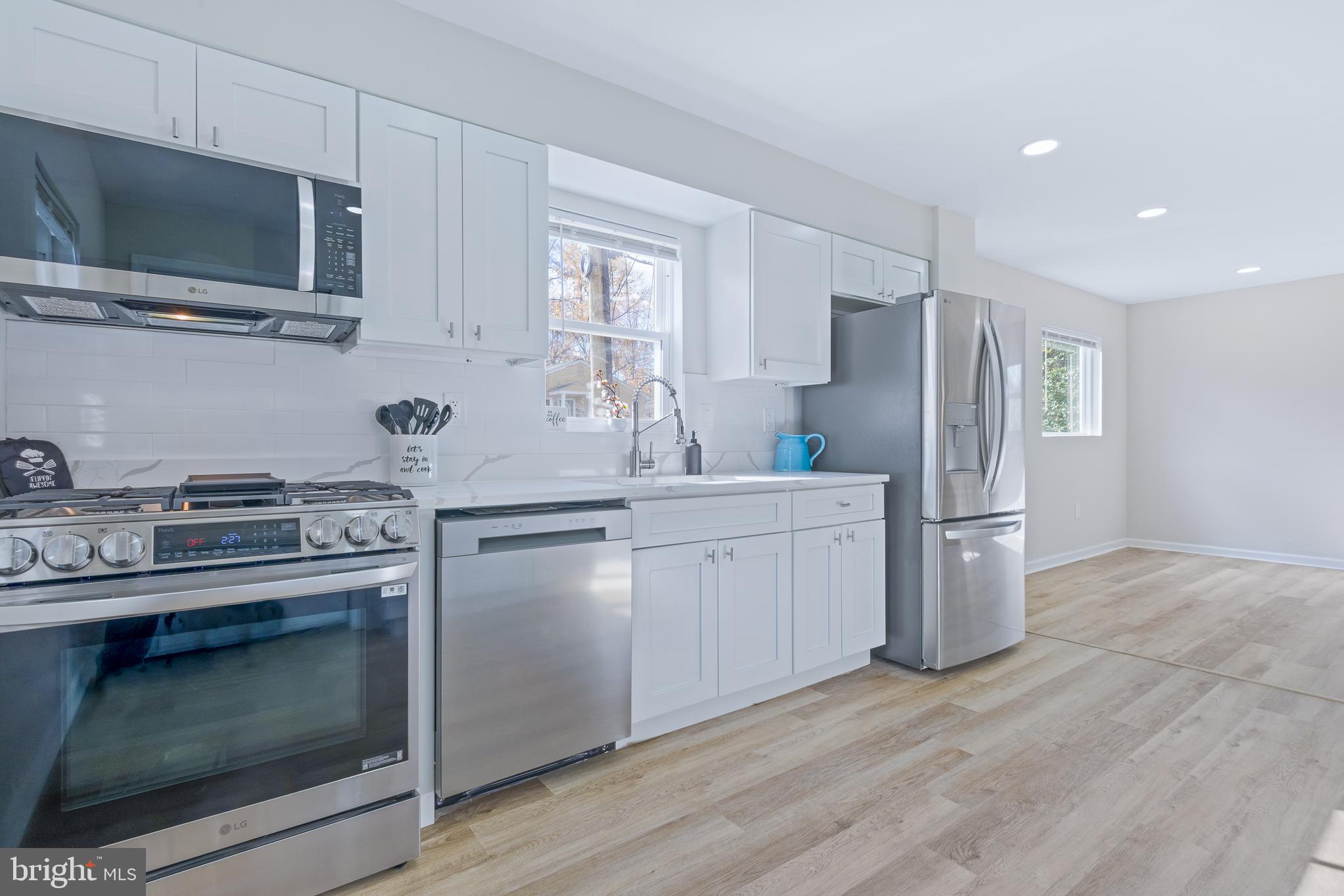 COLUMBIA HIGHLANDS - Residential