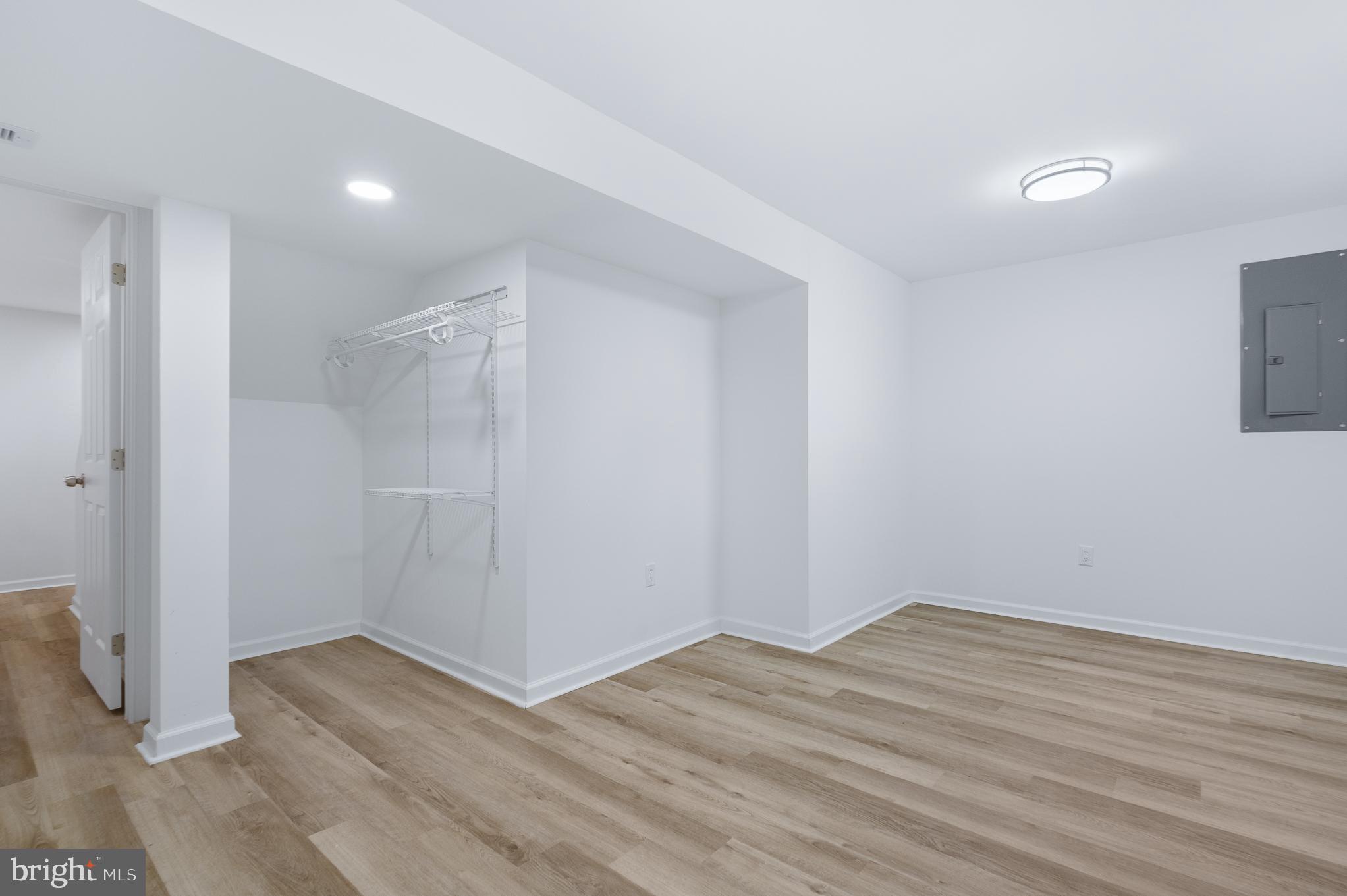 COLUMBIA HIGHLANDS - Residential