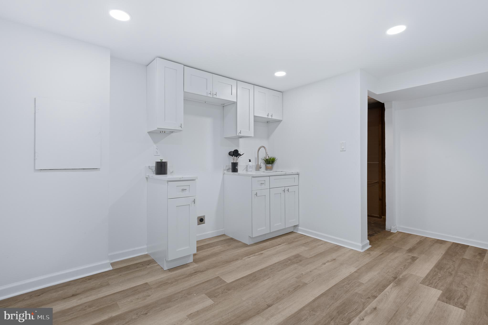 COLUMBIA HIGHLANDS - Residential