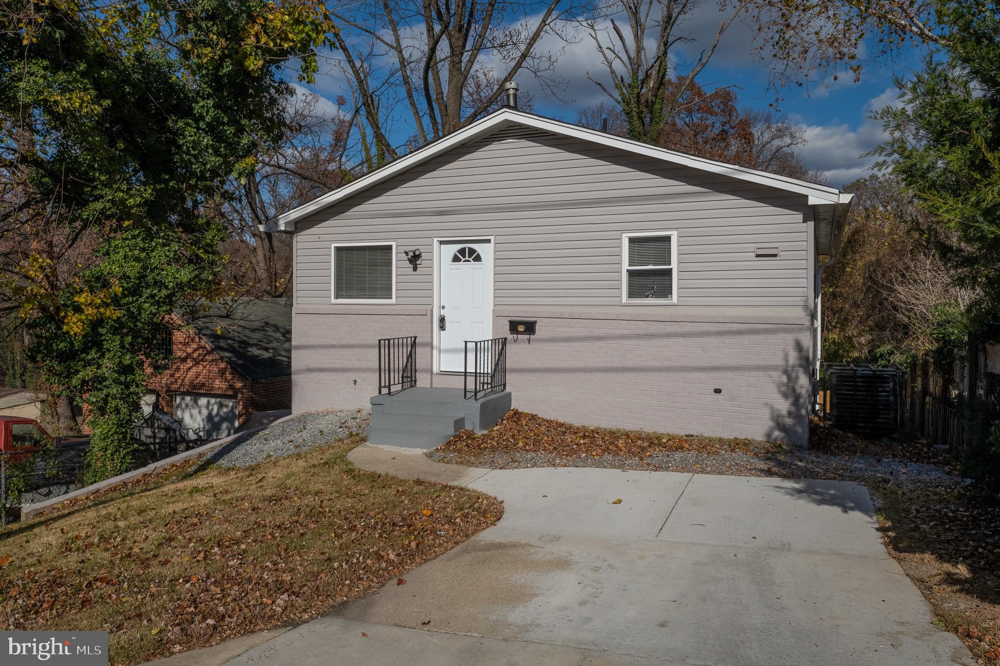 COLUMBIA HIGHLANDS - Residential