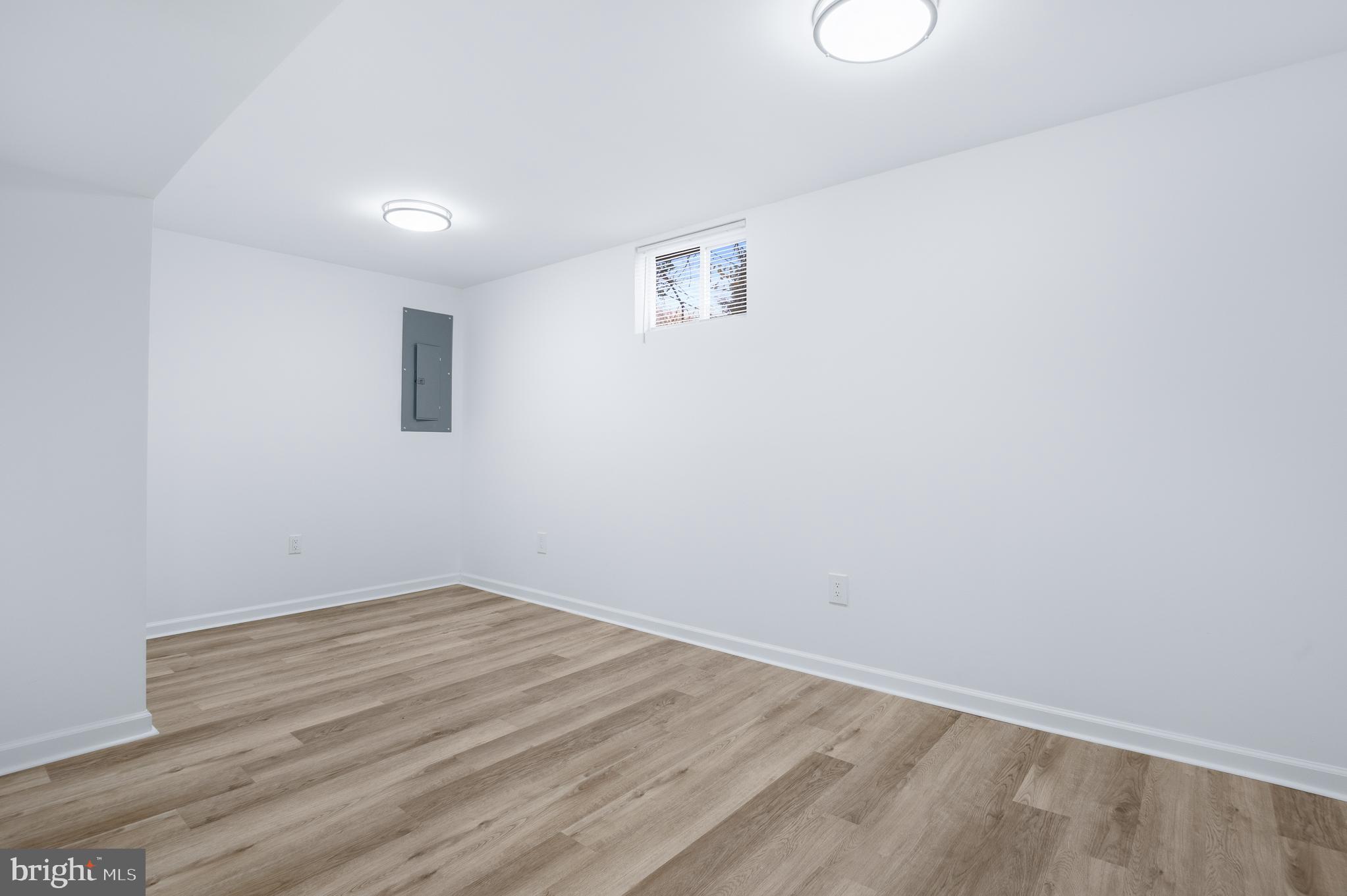 COLUMBIA HIGHLANDS - Residential