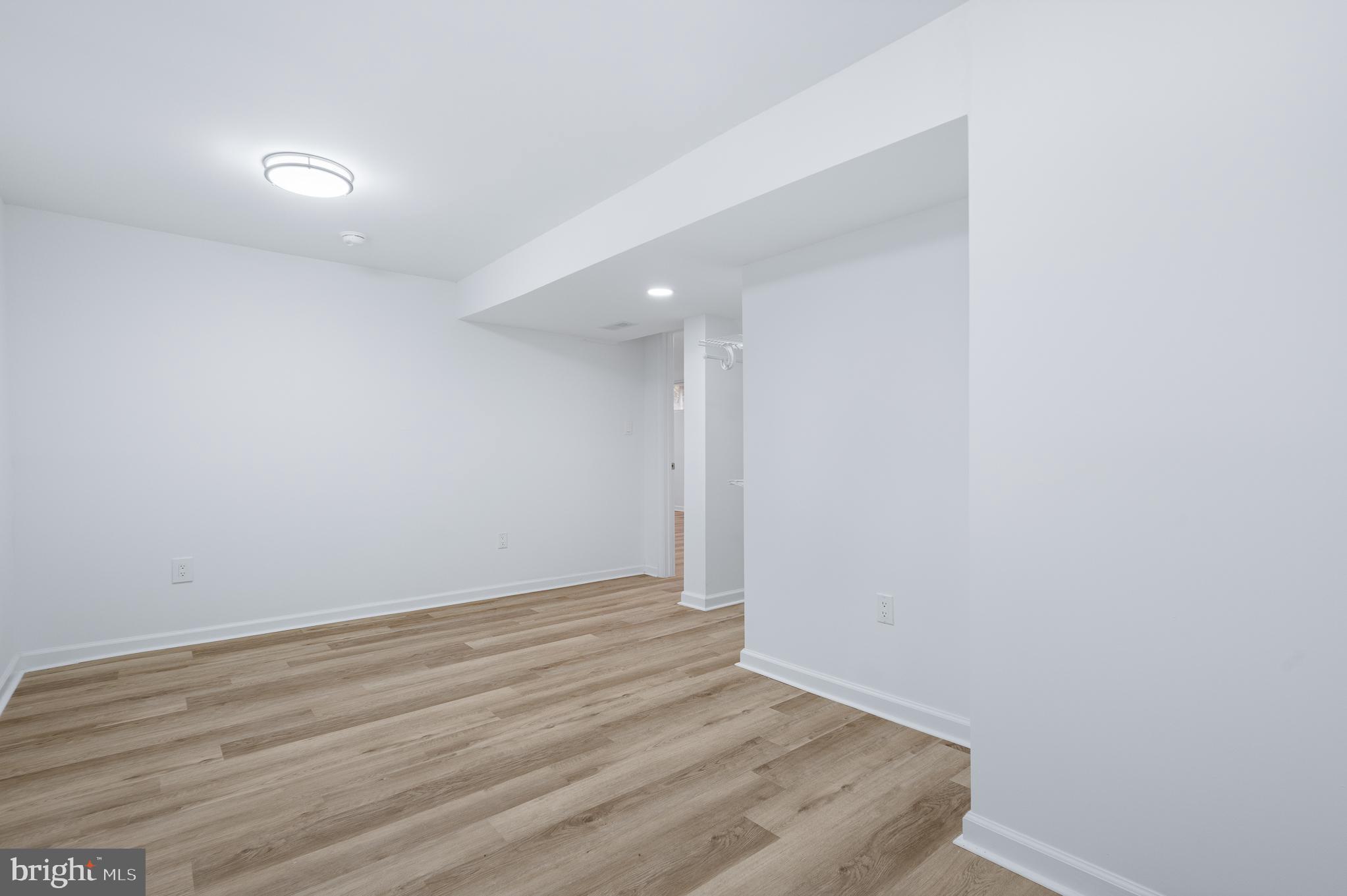 COLUMBIA HIGHLANDS - Residential