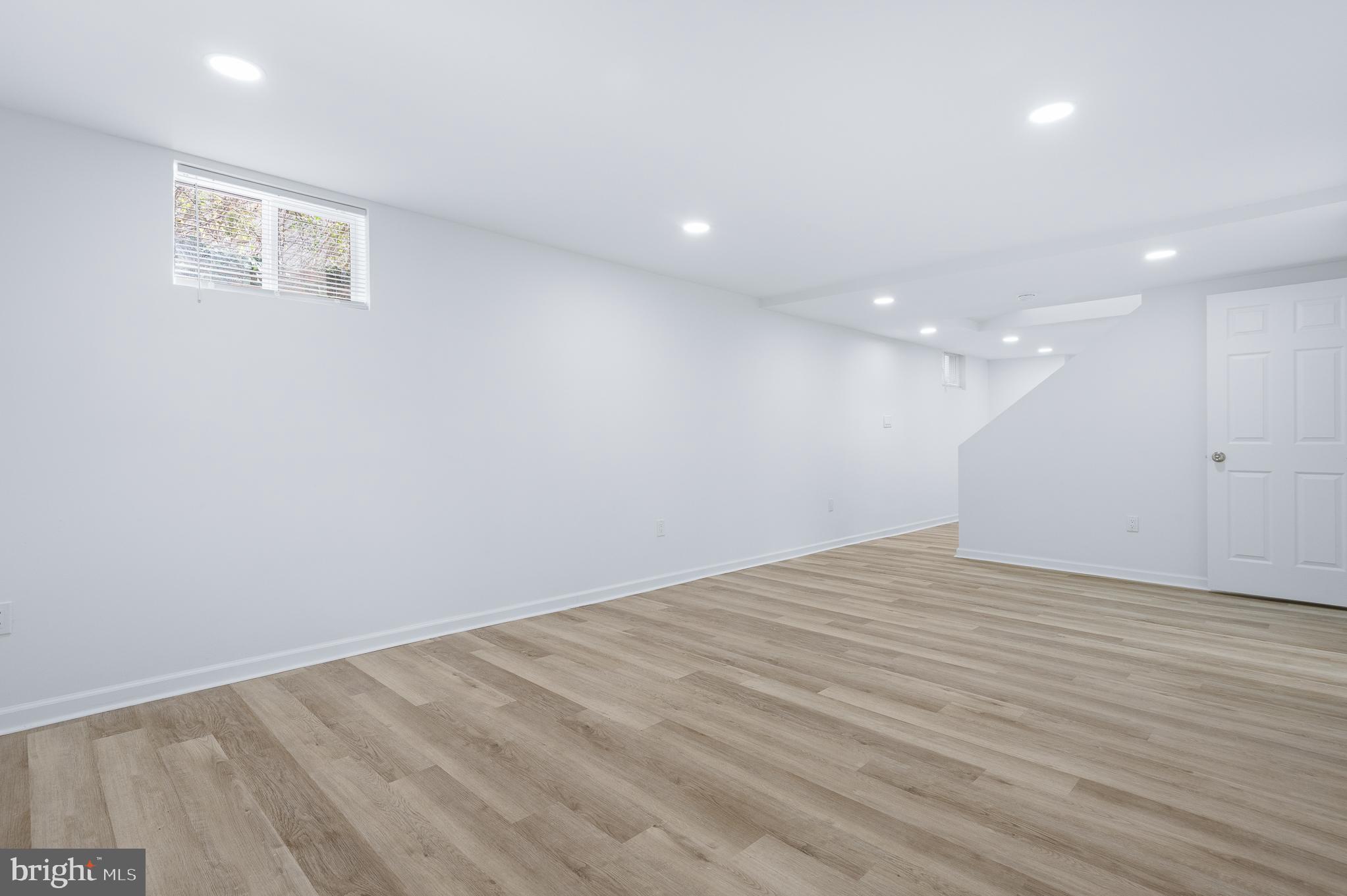 COLUMBIA HIGHLANDS - Residential