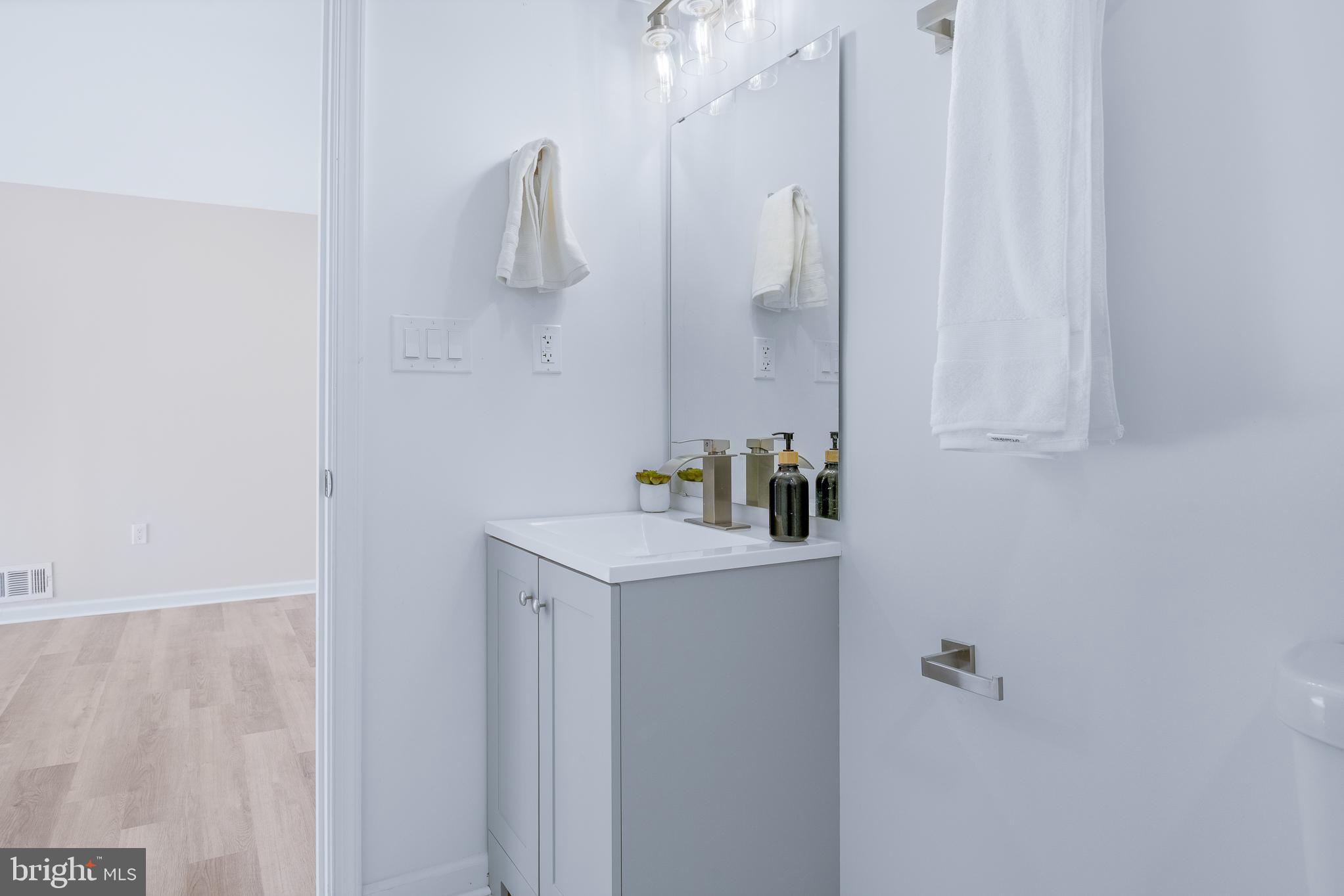 COLUMBIA HIGHLANDS - Residential