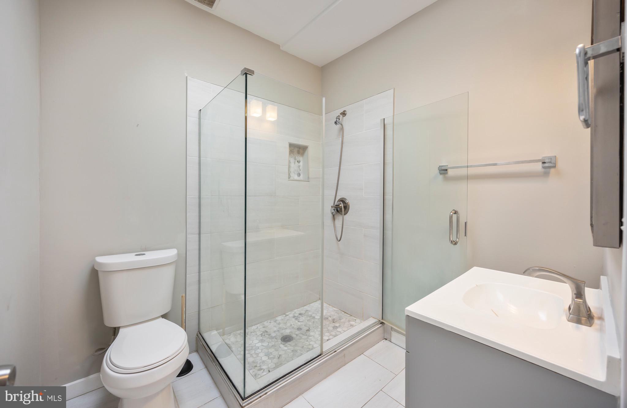 EDMONDSON - Residential Lease