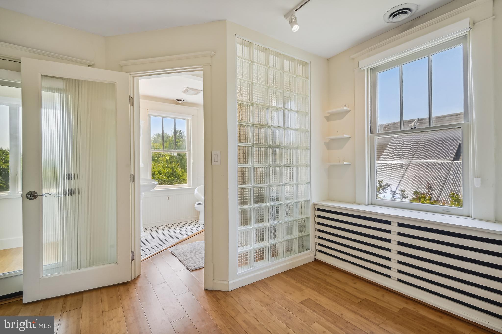 ARBUTUS TERRACE - Residential