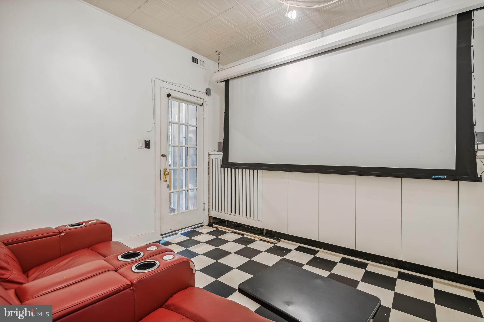 ARBUTUS TERRACE - Residential