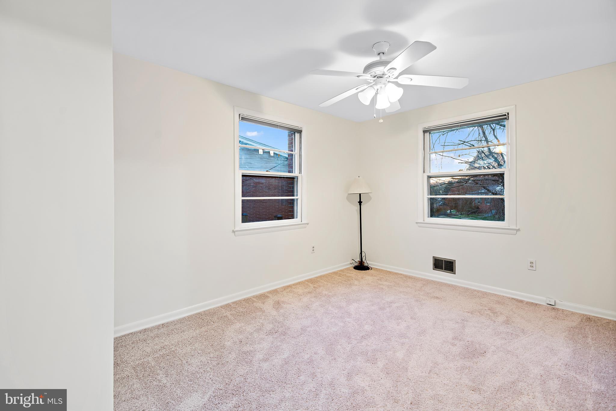 WHEATON WOODS - Residential