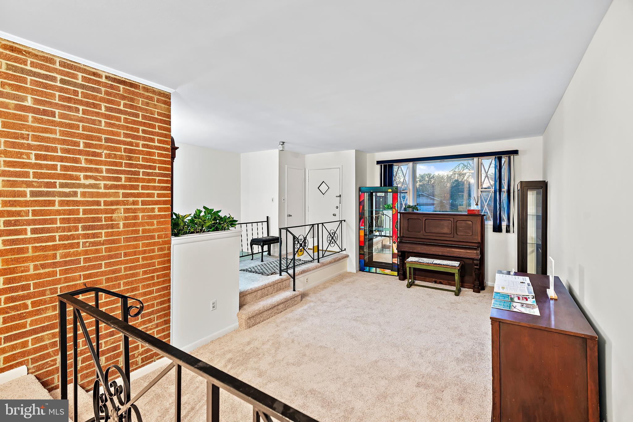 WHEATON WOODS - Residential