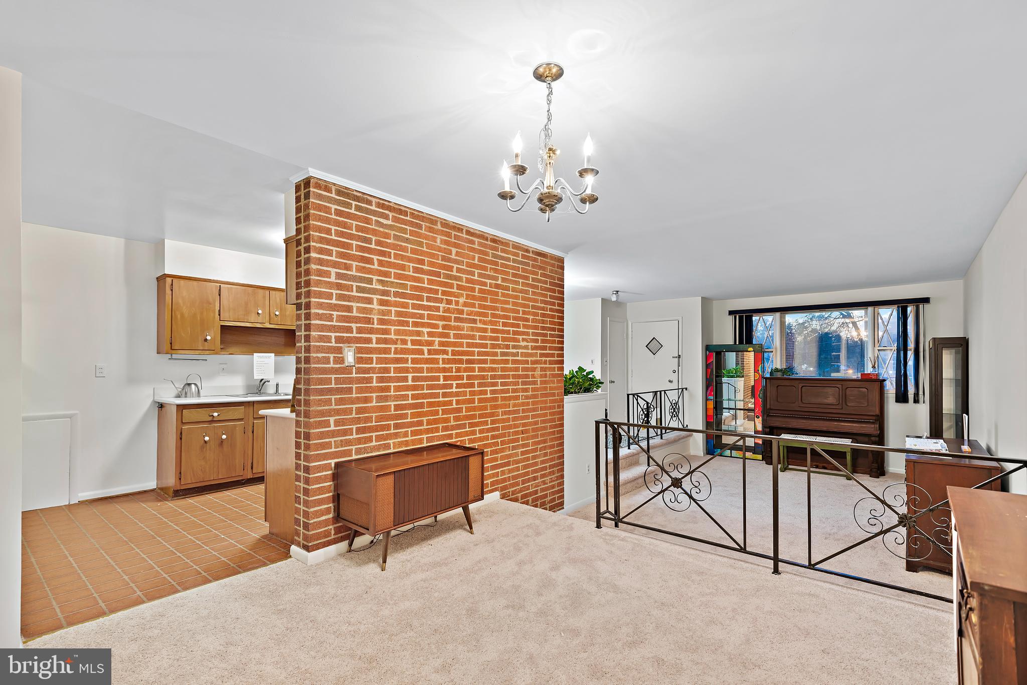 WHEATON WOODS - Residential