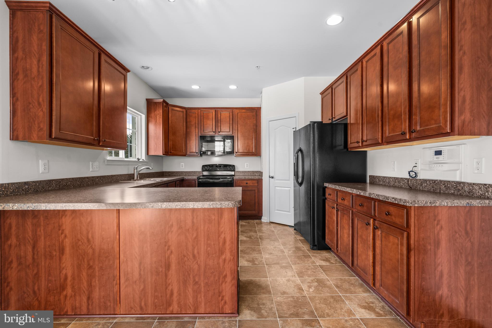 VILLAGES AT PEPPER MILL - Residential