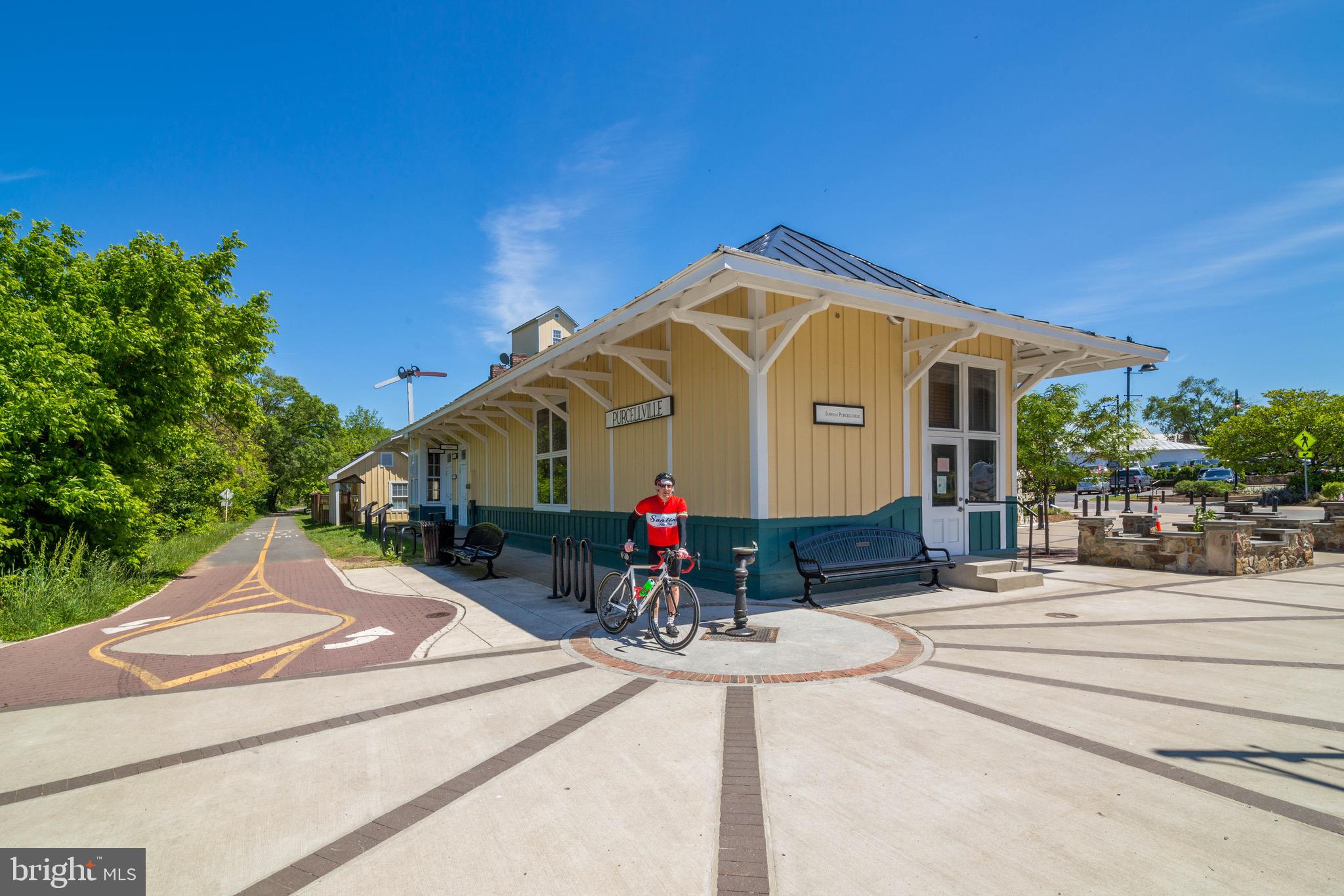 TOWN OF PURCELLVILLE - Residential