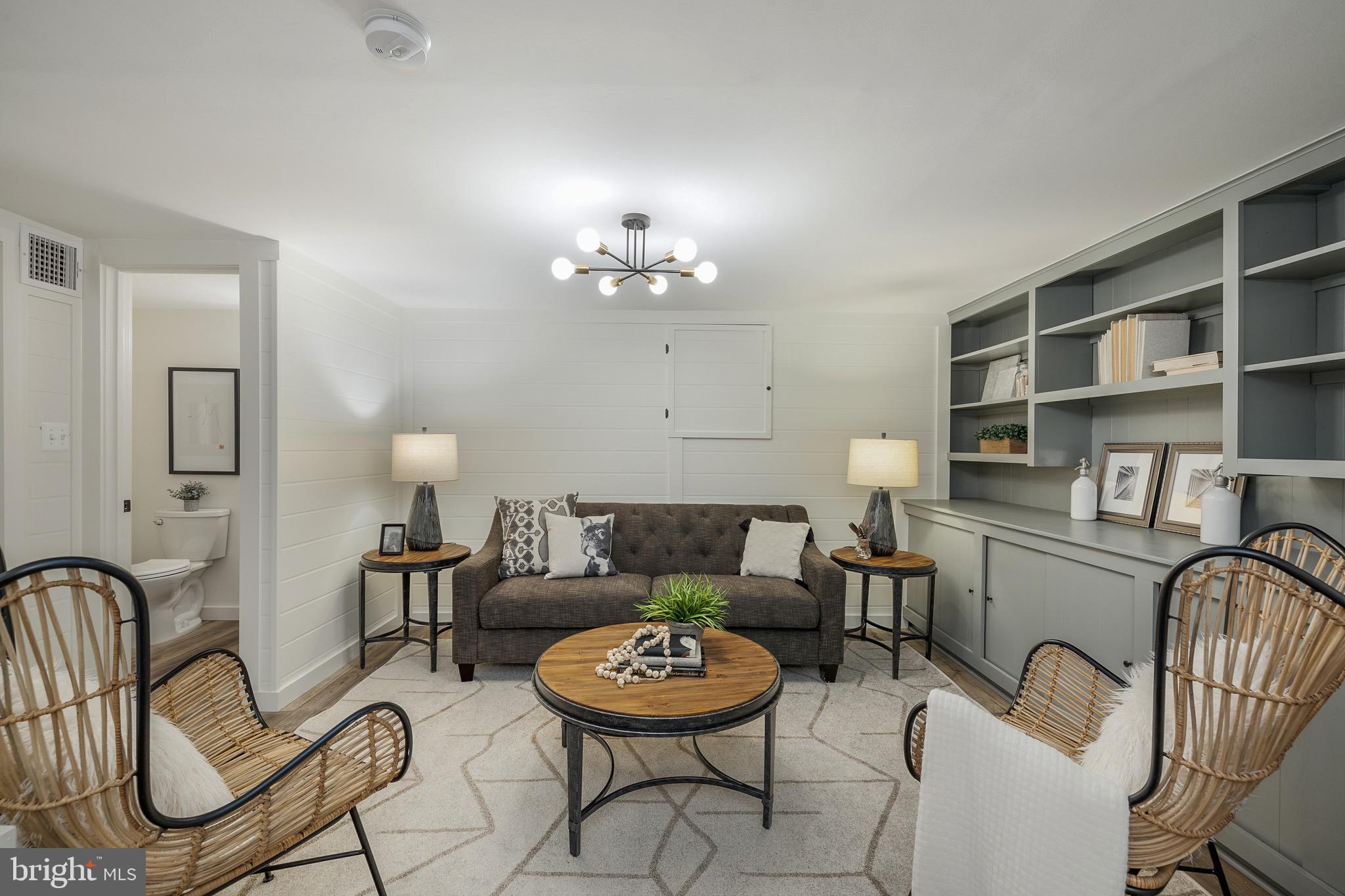 TOWN OF PURCELLVILLE - Residential