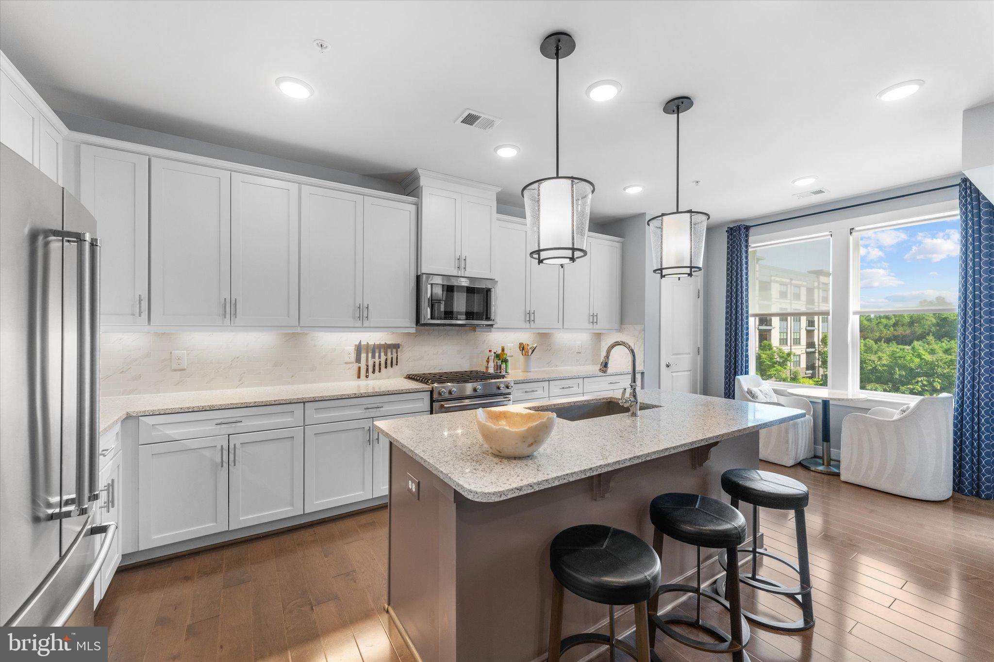 METROPARK AT ARROWBROOK - Residential