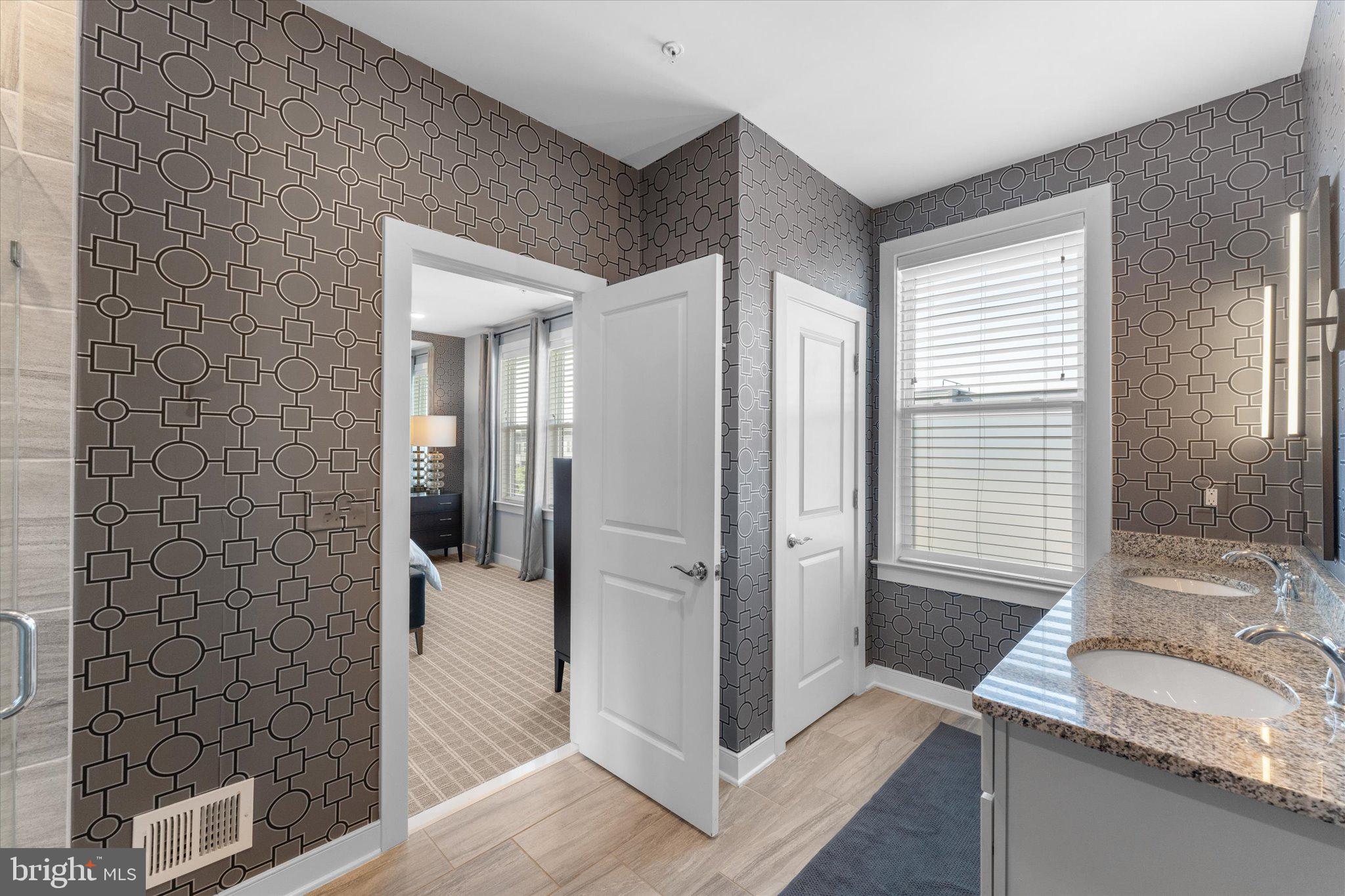 METROPARK AT ARROWBROOK - Residential