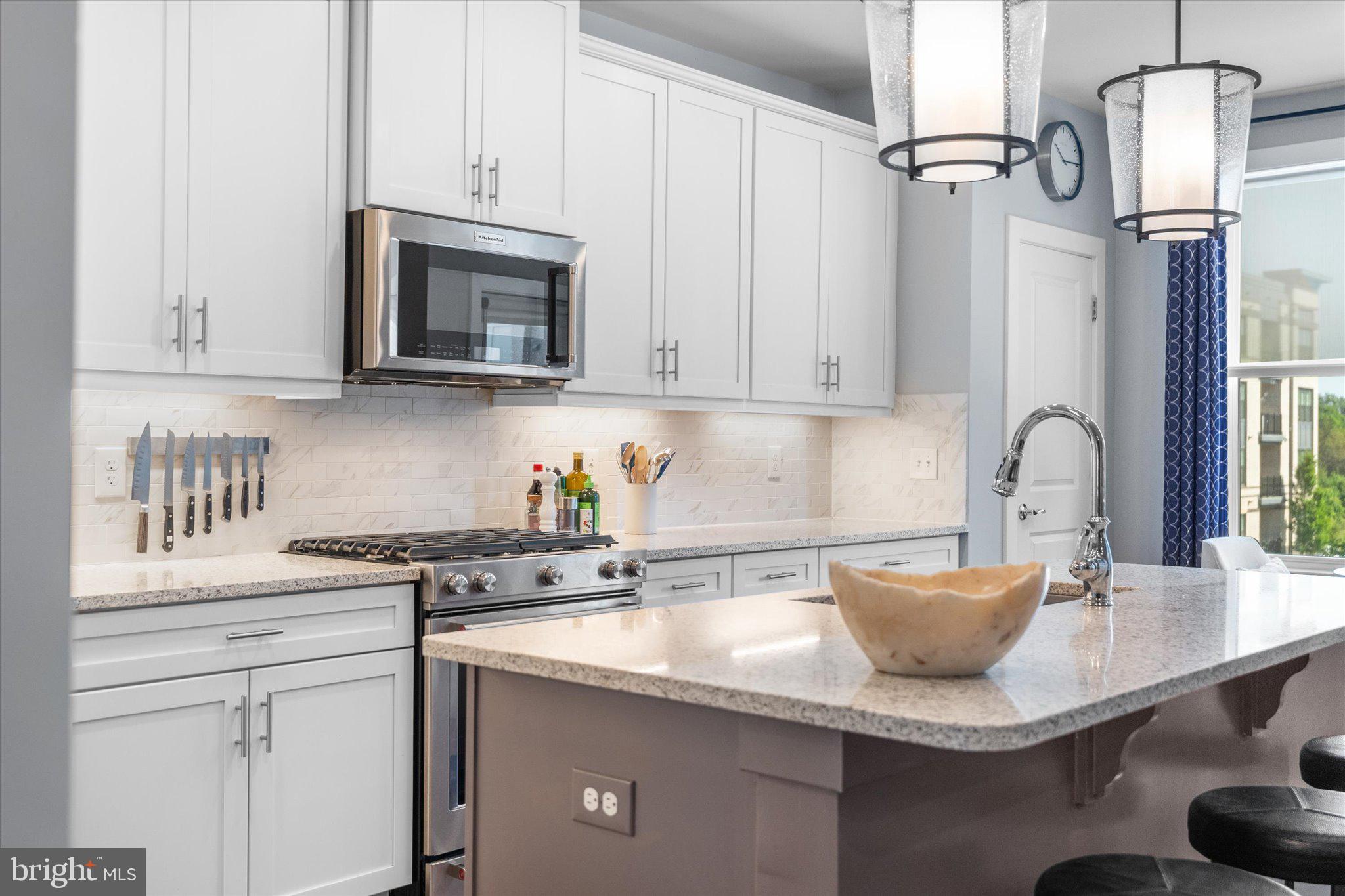METROPARK AT ARROWBROOK - Residential